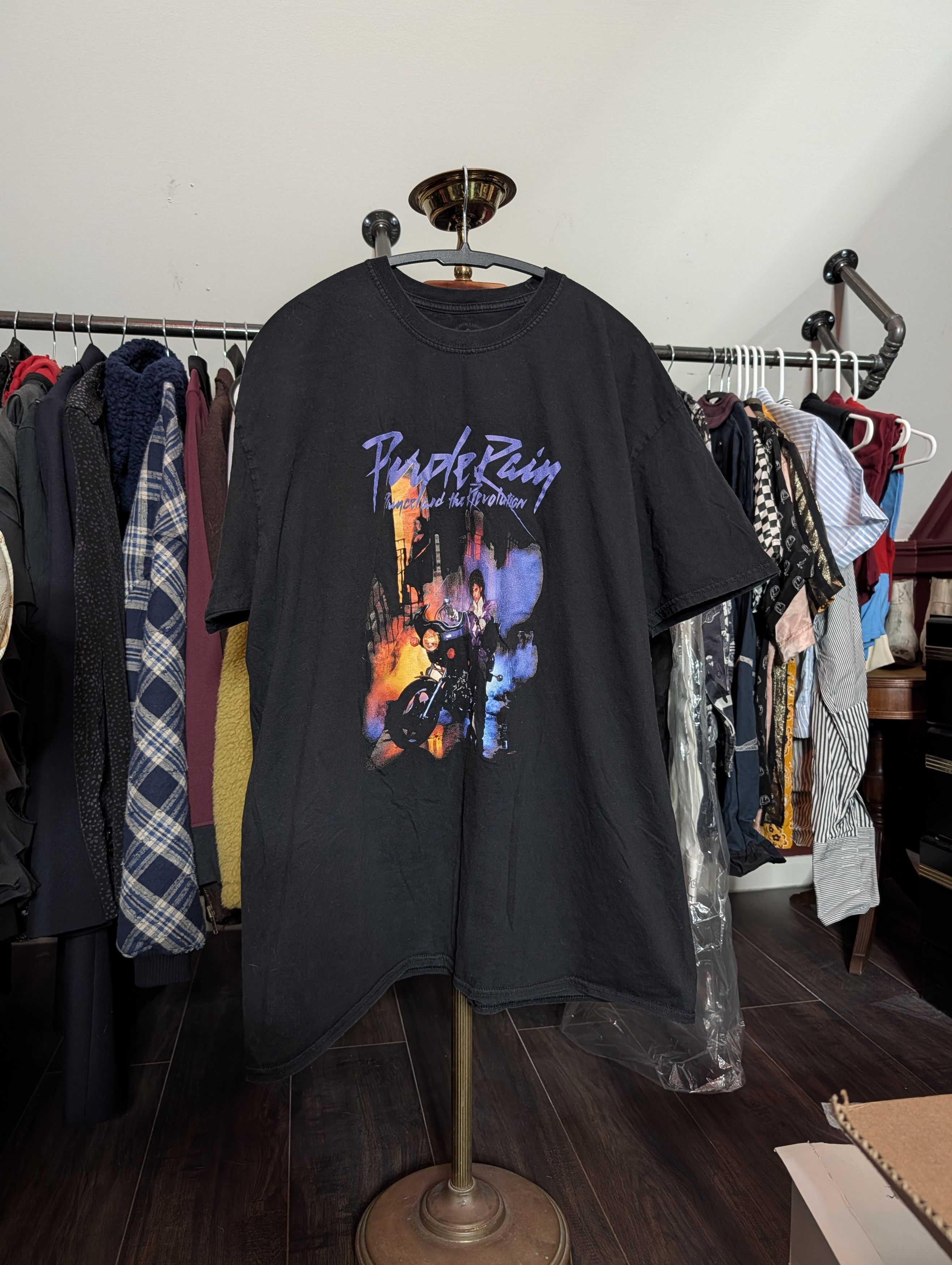 Prince The Prince Estate Official Approved Purple Rain Graphic Tee Size US L / EU 52-54 / 3 - 1 Thumbnail