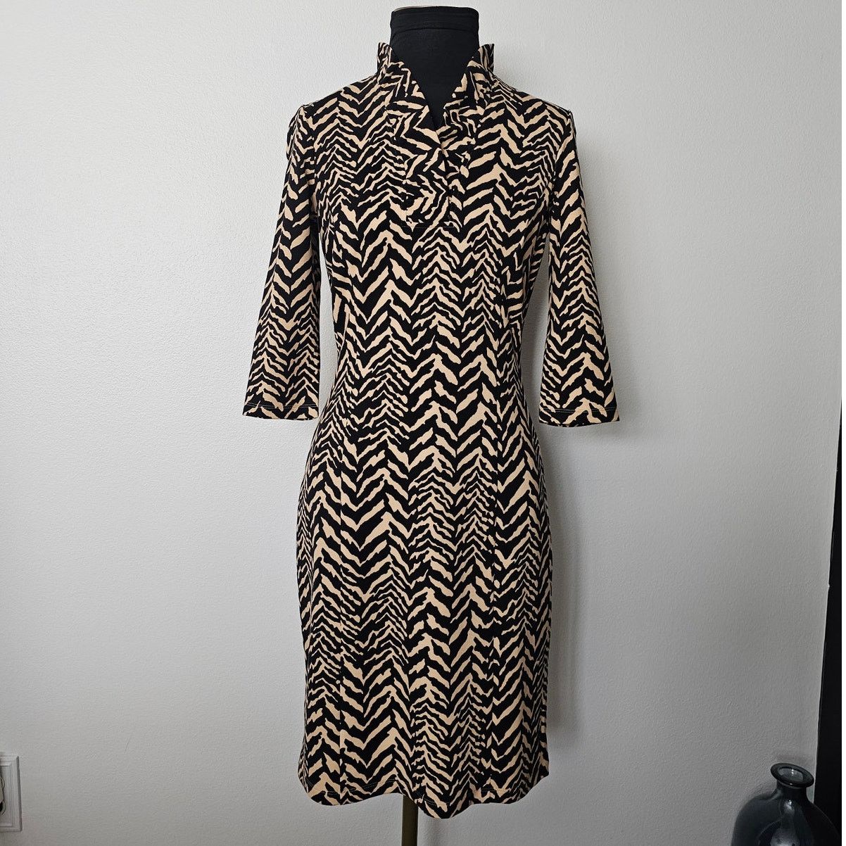 J.McLaughlin J. Mclaughlin Catalina Cloth Terin Sheath Tigre Dress XS Size XS / US 0-2 / IT 36-38 - 3 Thumbnail