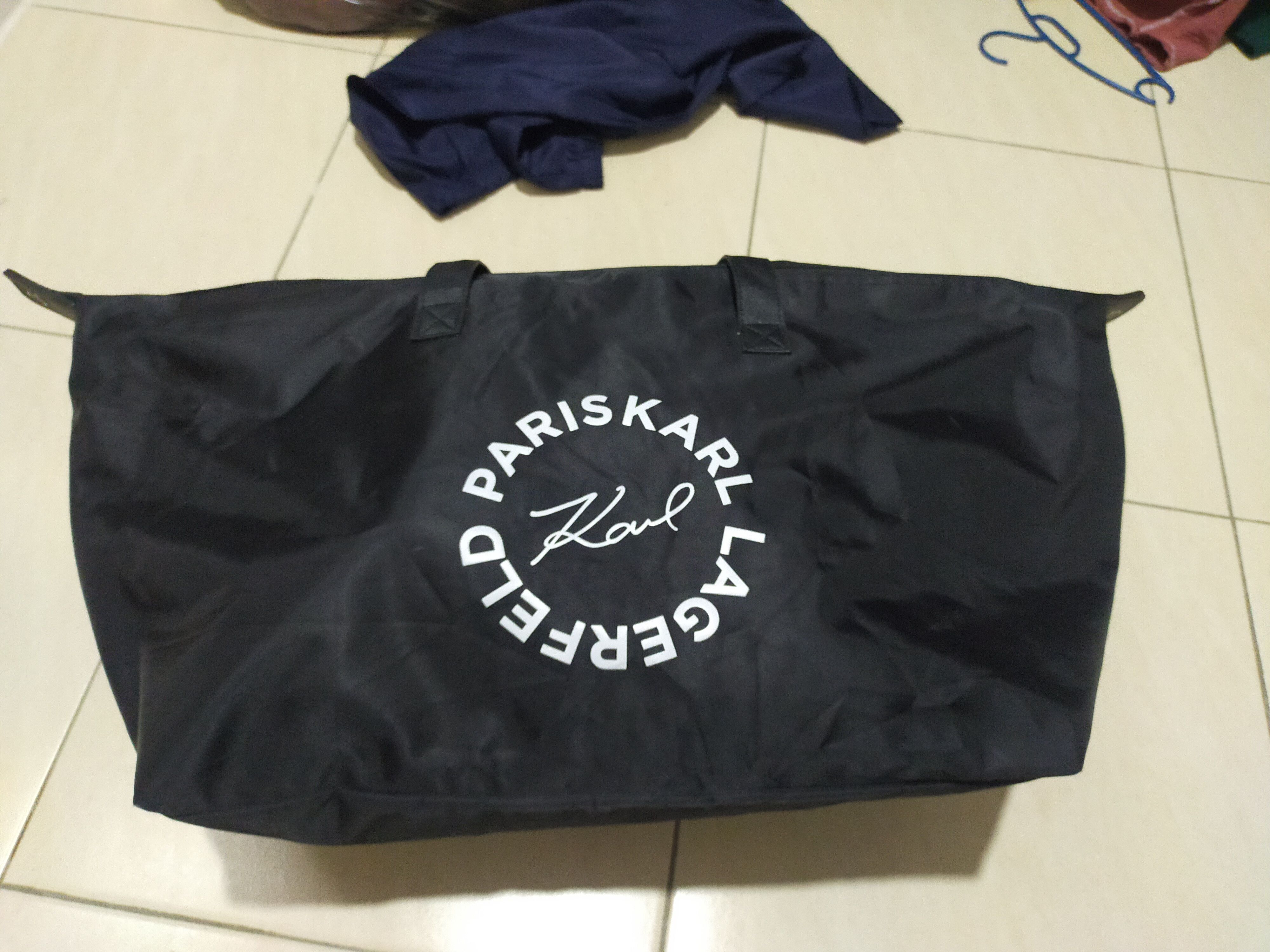 Karl Lagerfeld WATERPROOF KARL LAGERFELD TRAVEL BAG Size ONE SIZE - 5 Thumbnail