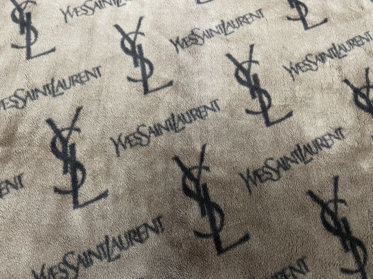 Yves Saint Laurent YvesSaintLauren Soft Rugs Size ONE SIZE - 3 Thumbnail