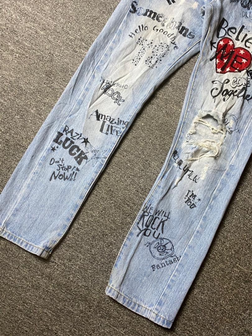 Japanese Brand Vintage Pink Latte Destroyed Embroidered Jeans (149) Size US 28 / EU 44 - 11 Thumbnail