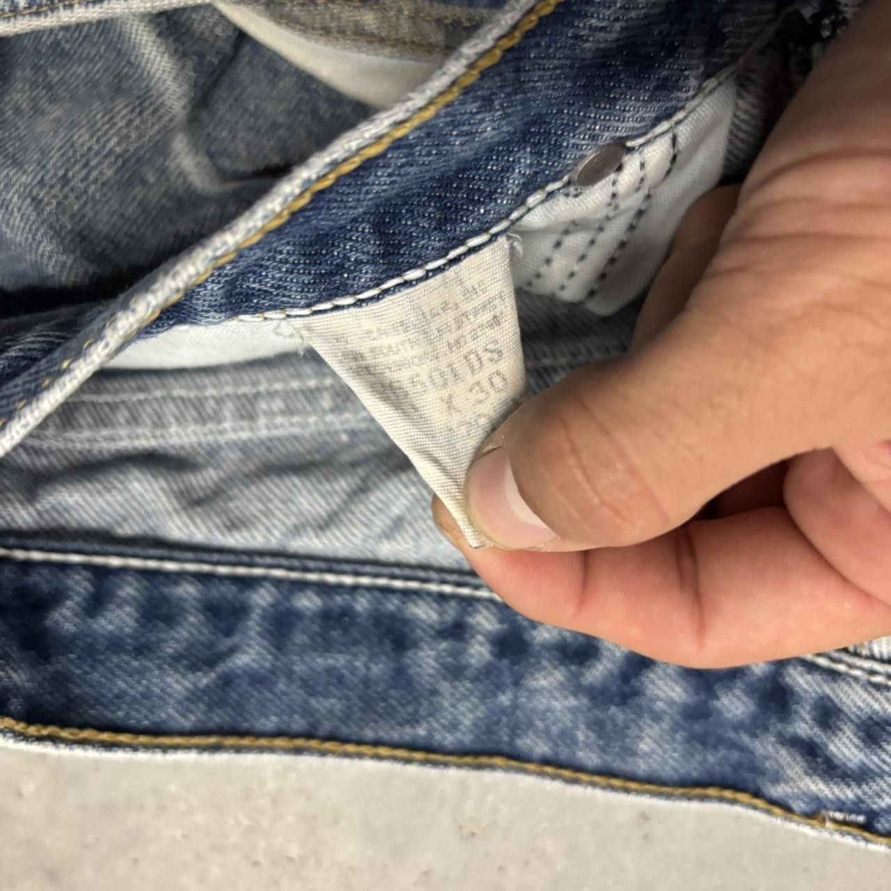 Japanese Brand × Vintage Crazy Vintage 90s Medium Wash Essential Denim Jeans! Size US 30 / EU 46 - 8 Thumbnail