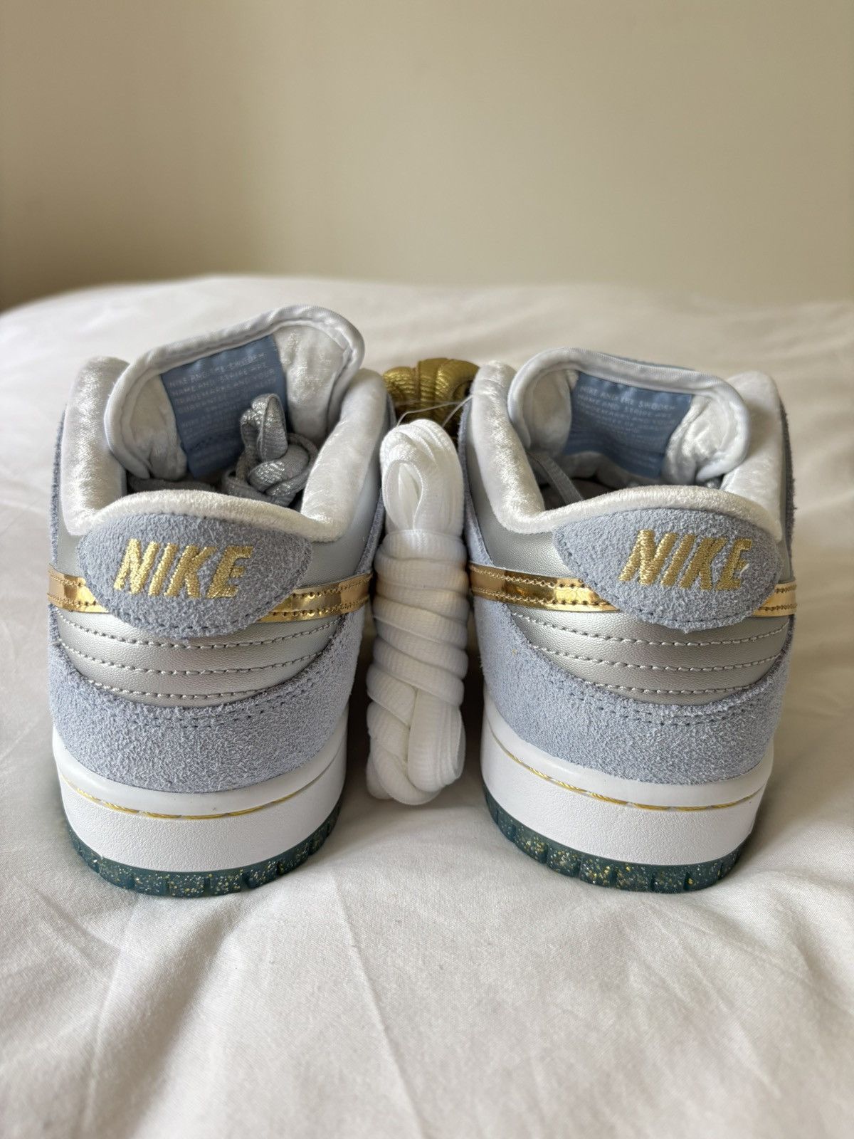 Nike Nike SB Dunk Low x Sean Cliver Size US 7 / EU 40 - 6 Thumbnail
