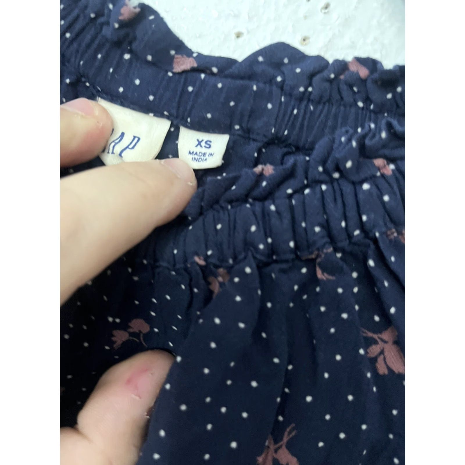 Gap VINTAGE Gap Women's Blouse Short Sleeve XS Polka Dot Navy Woven Business Casual Size XS / US 0-2 / IT 36-38 - 5 Thumbnail