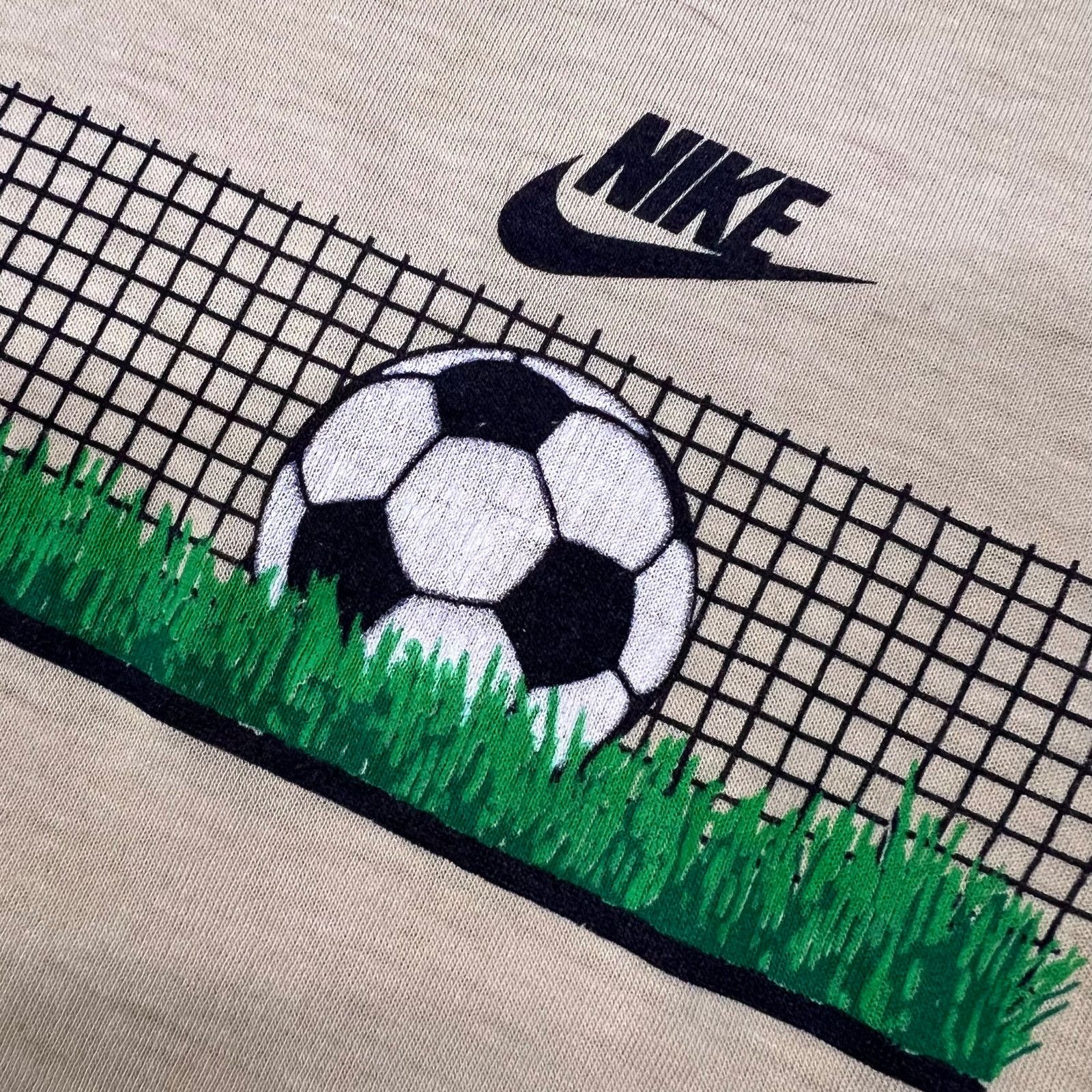 Nike × Vintage True Vintage 70s Nike Soccer Grass and Net Tan T Shirt L Size US L / EU 52-54 / 3 - 4 Thumbnail