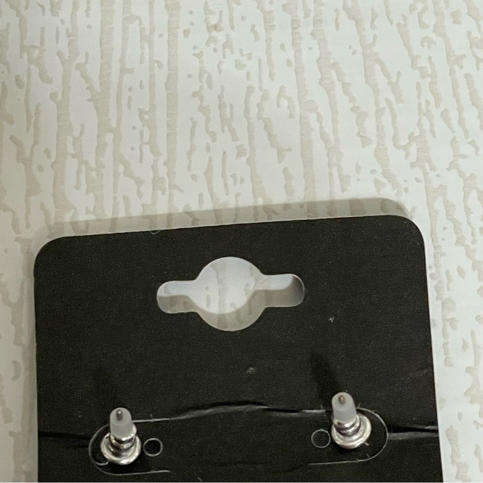 Other FASHION NOVA Lovely Mini Heart Earrings NWT Size ONE SIZE - 4 Thumbnail