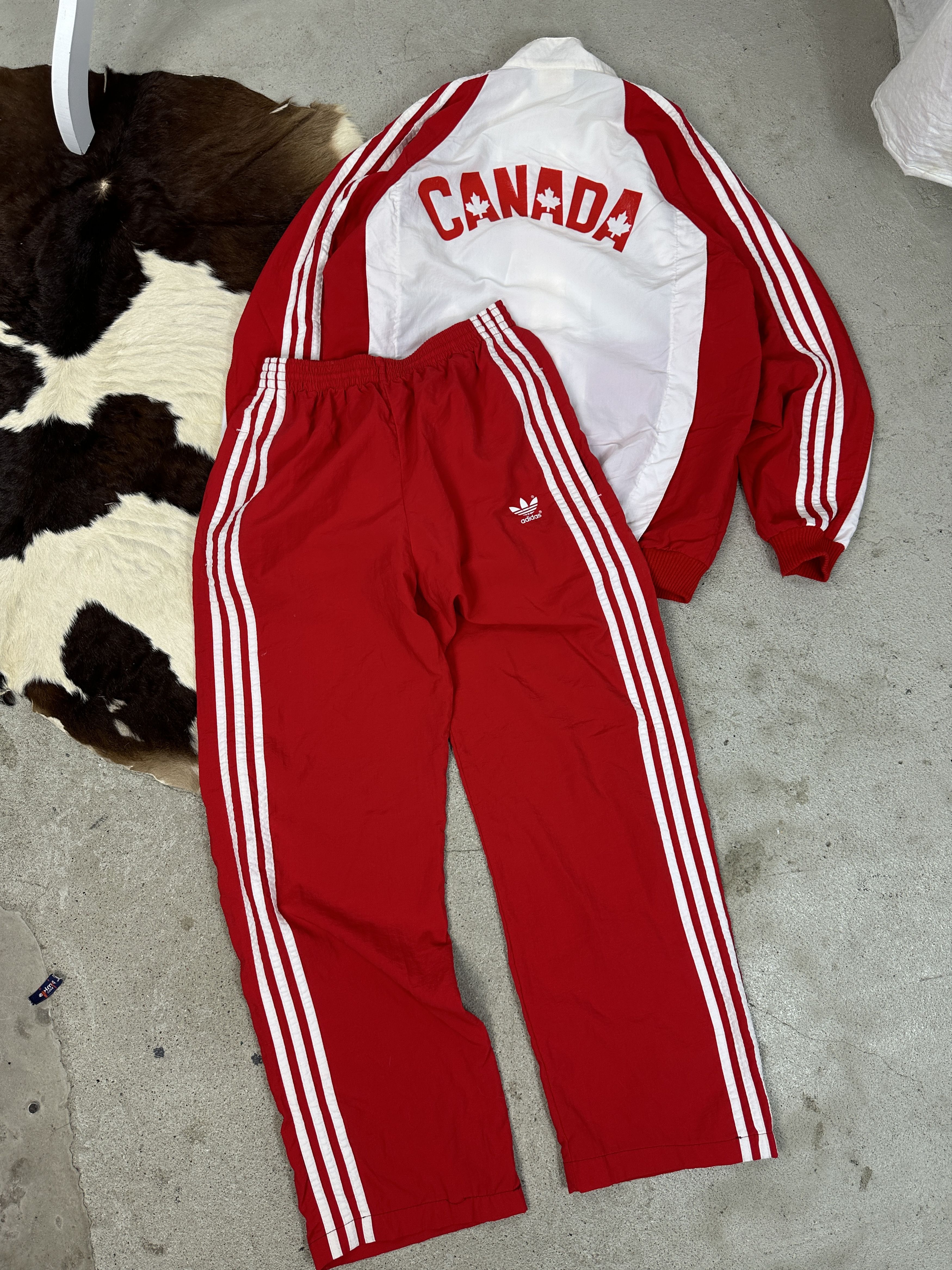 Adidas × Vintage Vintage Sportswear Streetwear Canada 90s Adidas Set Size US 36 / EU 52 - 1 Thumbnail