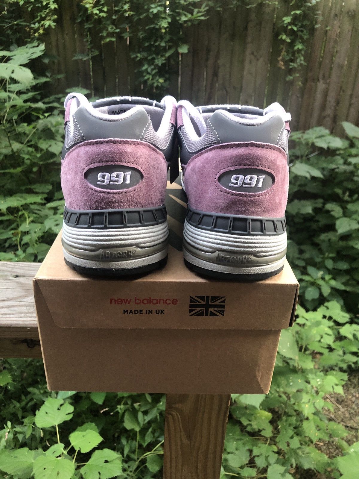 New Balance New Balance 991 Pink Size US 11.5 / EU 44-45 - 4 Thumbnail