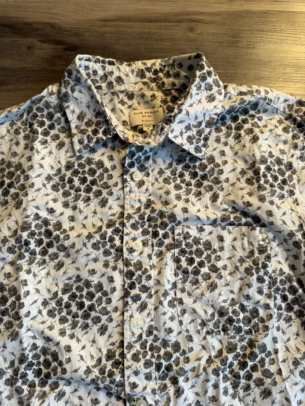 Club Monaco Gray/white floral print short sleeve shirt Size US M / EU 48-50 / 2 - 3 Thumbnail