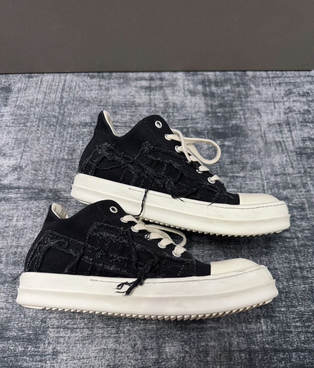Rick Owens Rick Owens DRKSHDW Distressed Low-Top "Big Converse" Size US 8 / IT 38 - 4 Thumbnail
