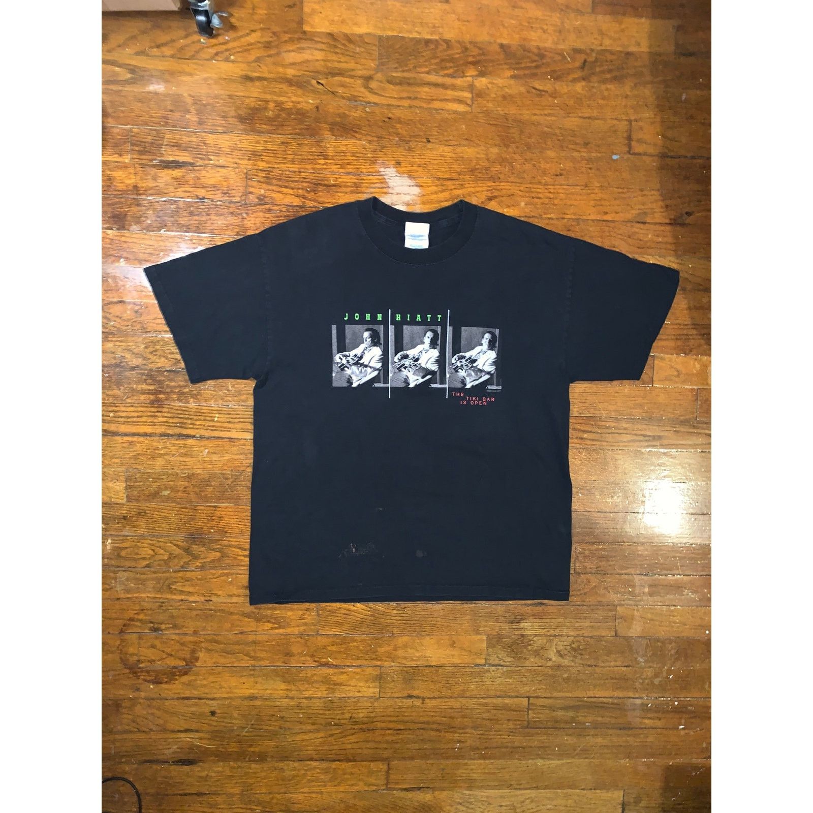 Band Tees × Vintage John Hiatt 2002 Tiki Bar Is Open Tour Black L Band Tee Size US L / EU 52-54 / 3 - 7 Thumbnail