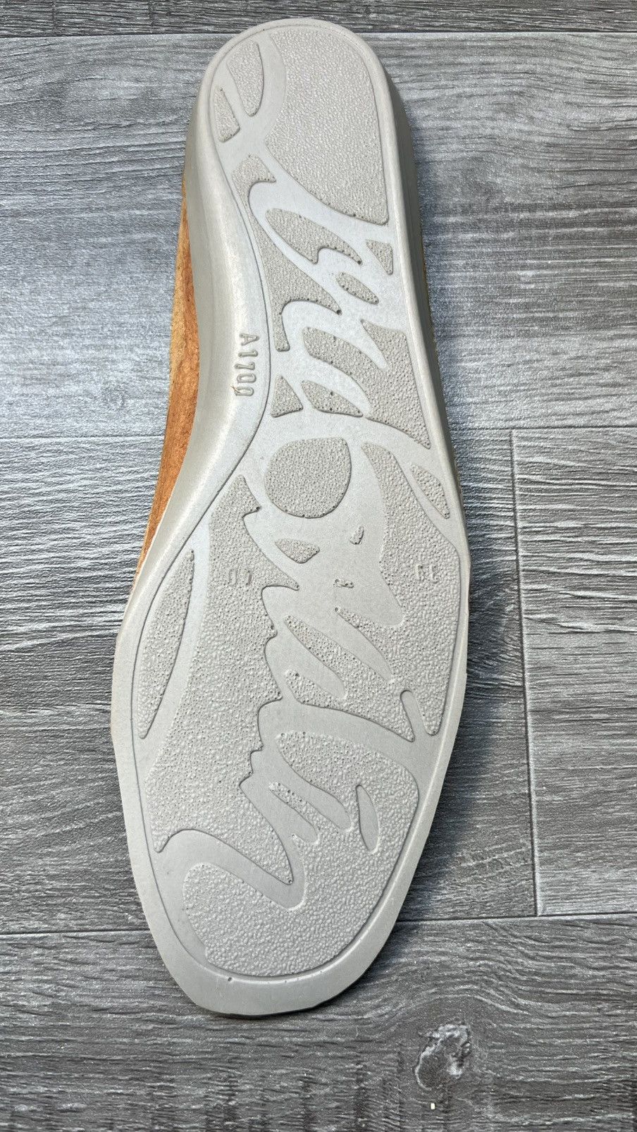 Christian Louboutin Christian Louboutin Men's Roller Boat Spiked Sneakers Size US 6 / EU 39 - 10 Thumbnail