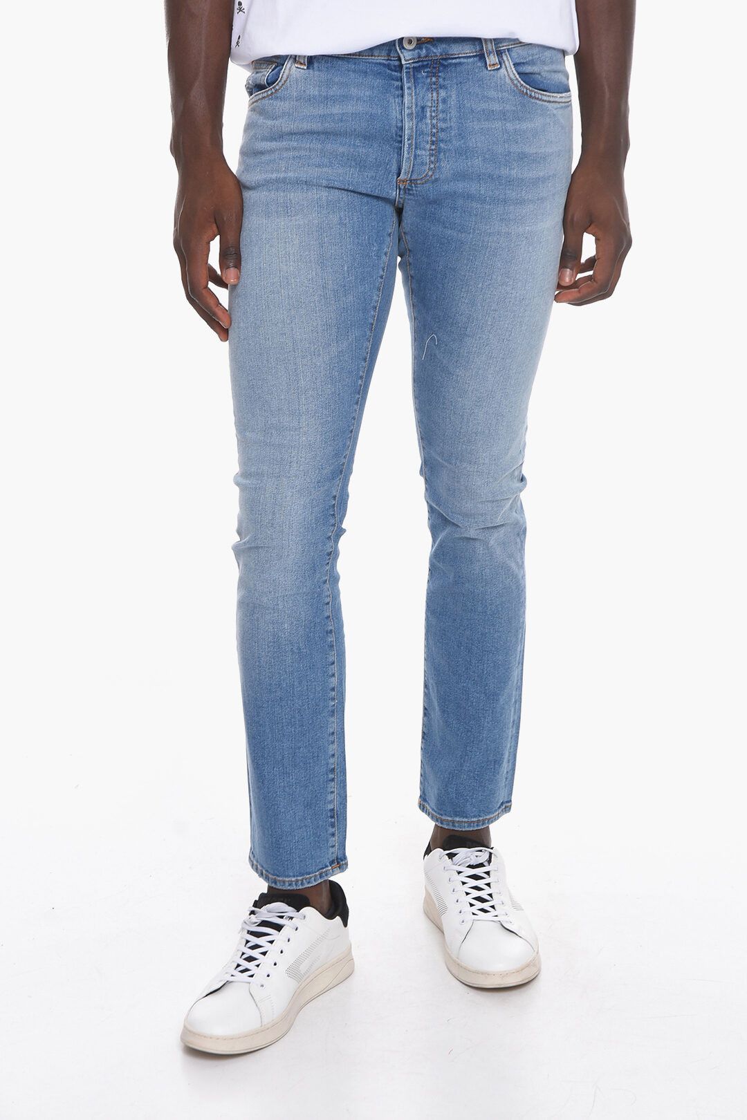 og1mm0824 Tempera Cross Slim Fit Jeans in Light Blue