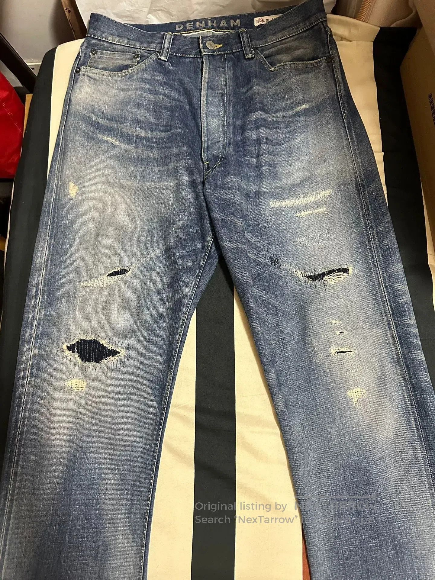 DENHAM Denham Eastwider Forward Distressed Relaxed Straight Jeans. Size US 33 - 1 Thumbnail