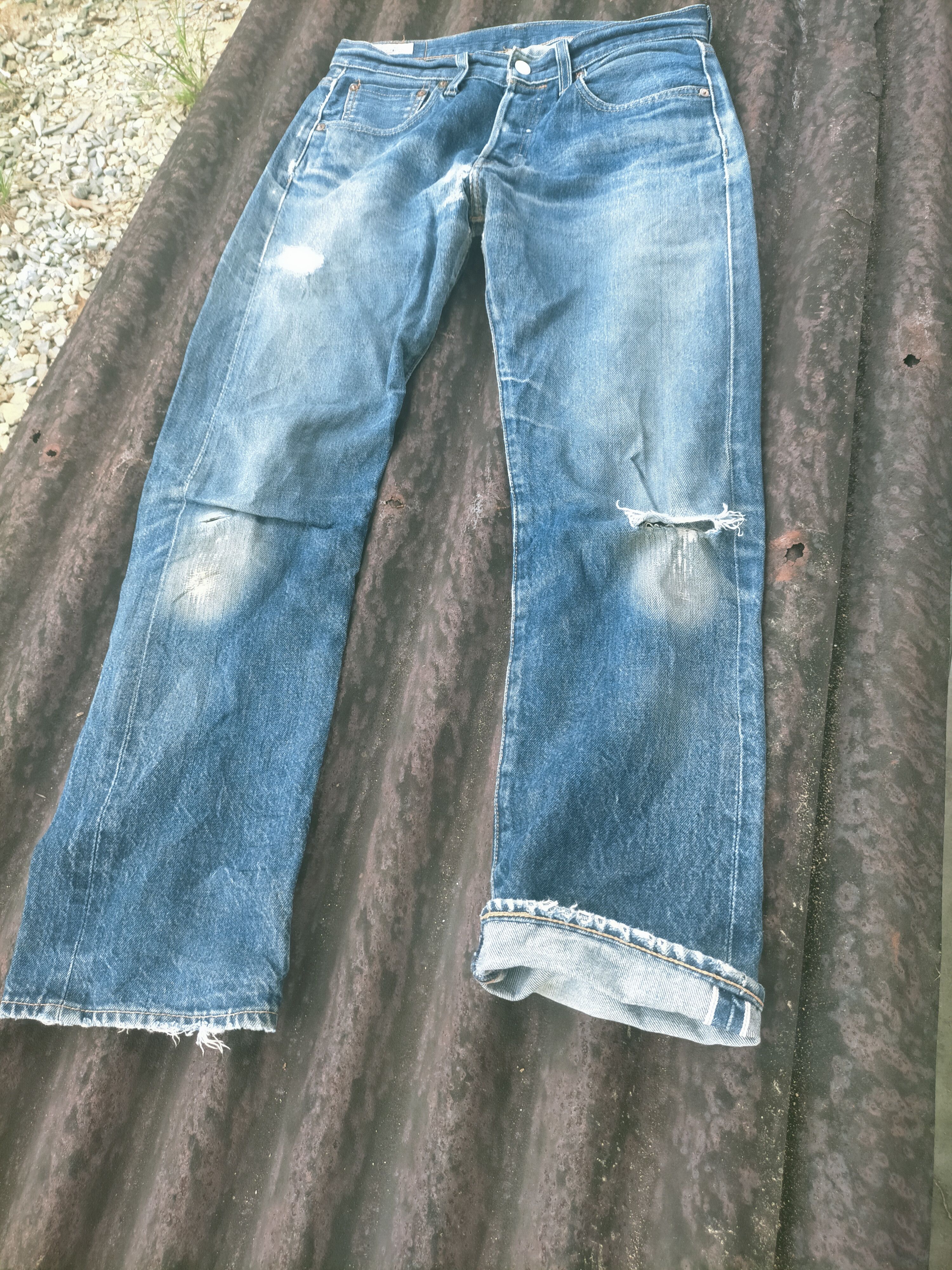Levi's Vintage Clothing 🔥 Vintage Levis 501 Big E Selvedge Distressed Jeans Size US 30 / EU 46 - 2 Thumbnail