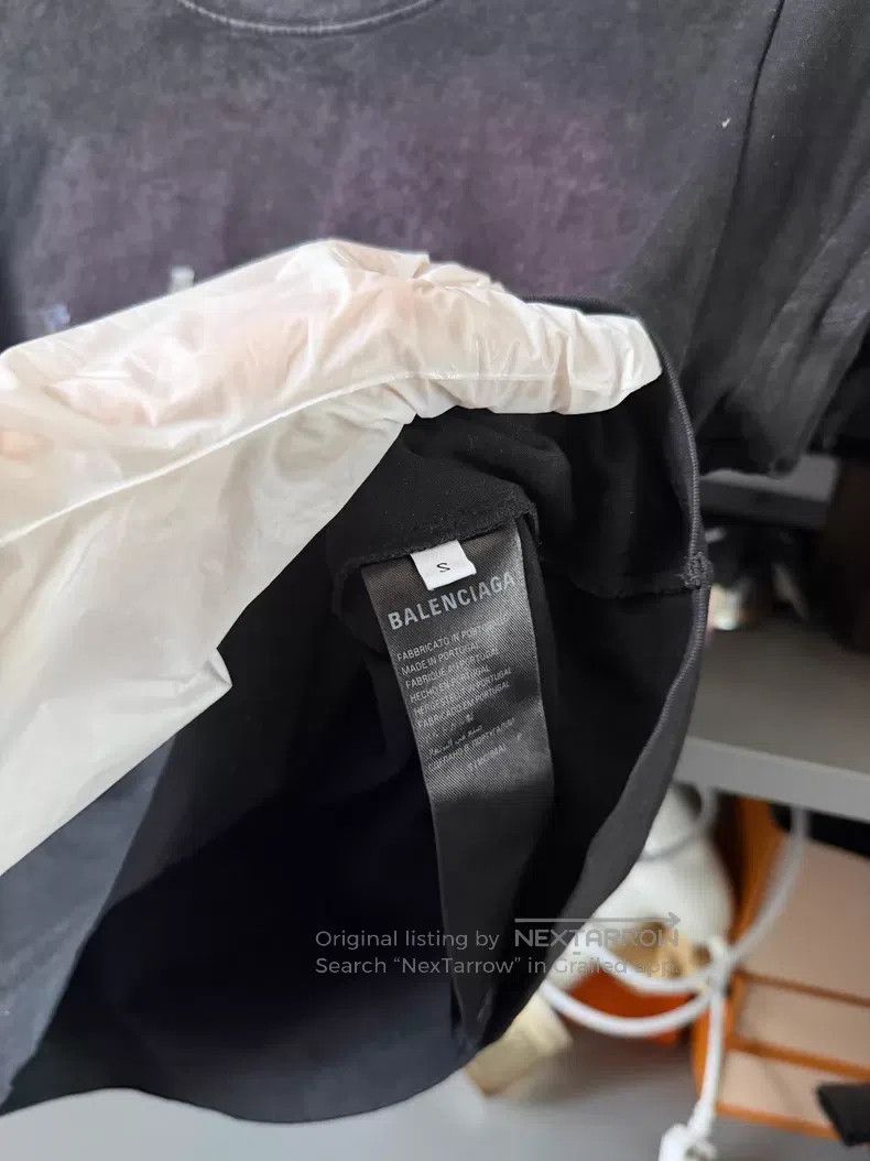 Balenciaga Balenciaga T-Shirt Size US S / EU 44-46 / 1 - 3 Thumbnail