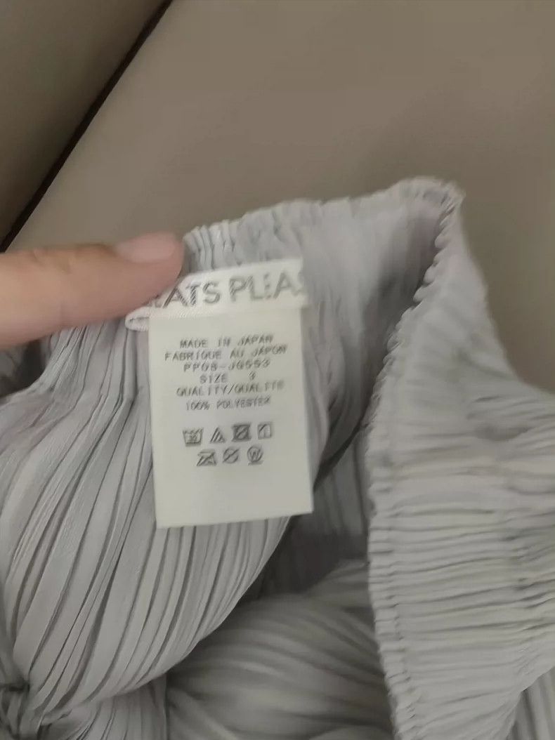 Issey Miyake issey miyake size:3 Grey petal skirt Size 42" / US 20 - 7 Thumbnail