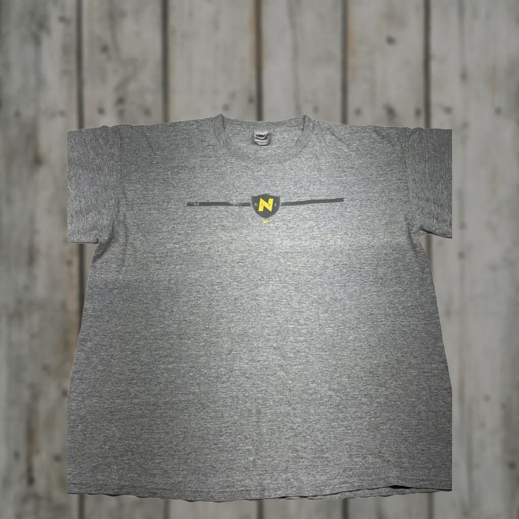 Nike VINTAGE Nike Center Swoosh Shirt Mens XXL VTG Y2K Graphic Logo Spellout Grey 90s Size US XXL / EU 58 / 5 - 1 Thumbnail