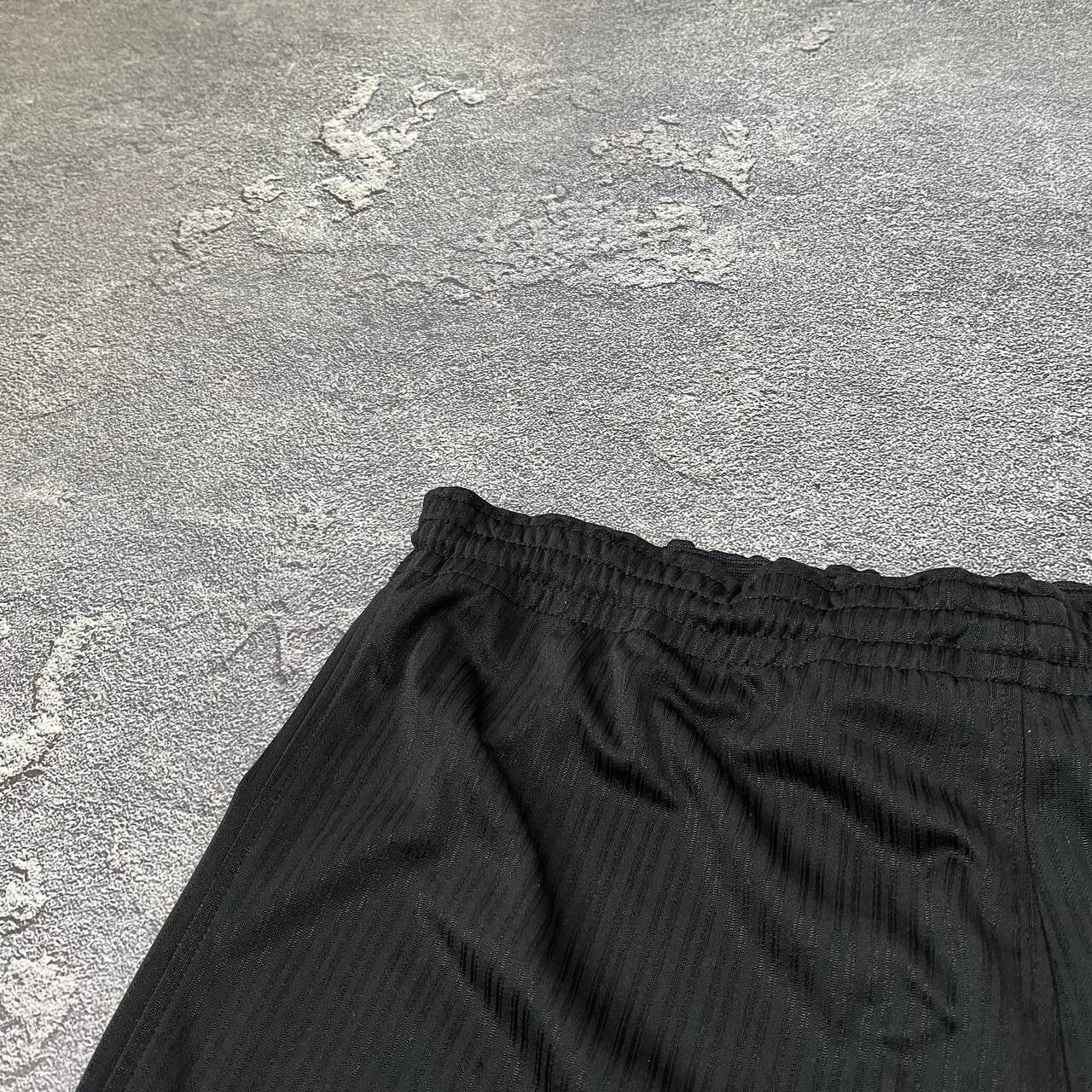 Nike Vintage 90s Black Nike Shorts Size M Size US 33 - 4 Thumbnail