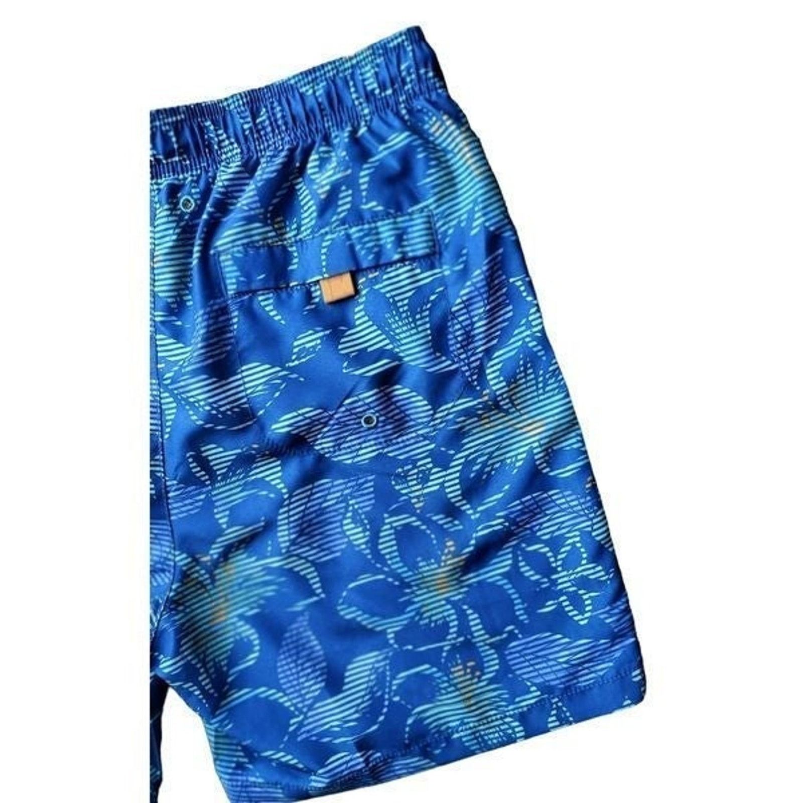 Tommy Bahama NWT TOMMY BAHAMA Naples Hibiscus Highway Men's Swim Trunks Size US 31 - 7 Thumbnail