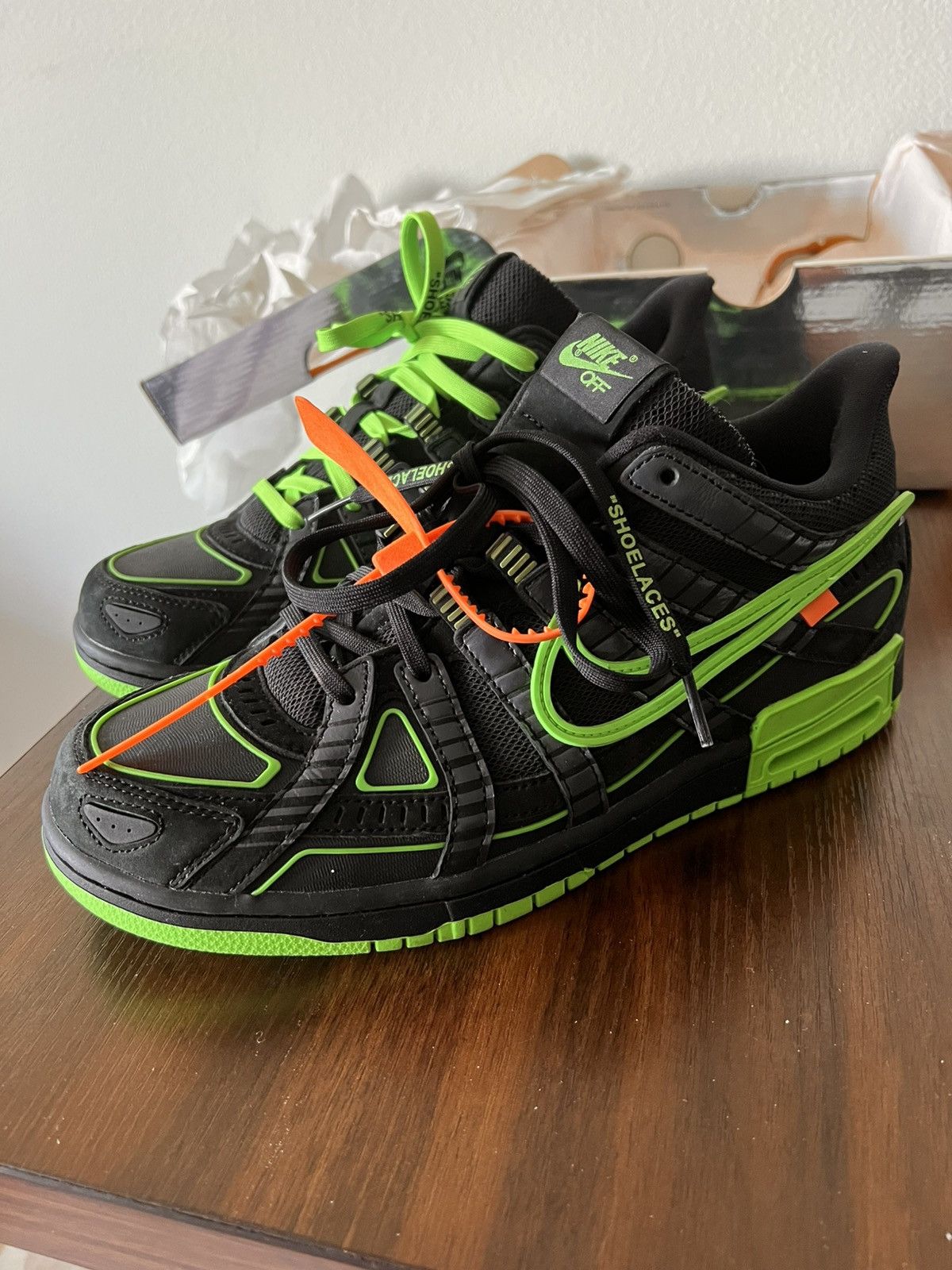 Nike × Off-White Nike Air Rubber Dunk / Off-White Size US 10.5 / EU 43-44 - 1 Thumbnail