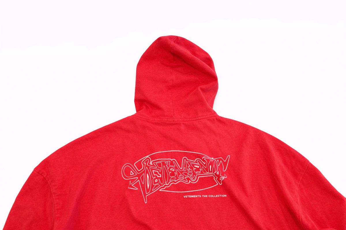 Vetements Vetements The Collection Graffiti Hoodie Size US S / EU 44-46 / 1 - 5 Thumbnail
