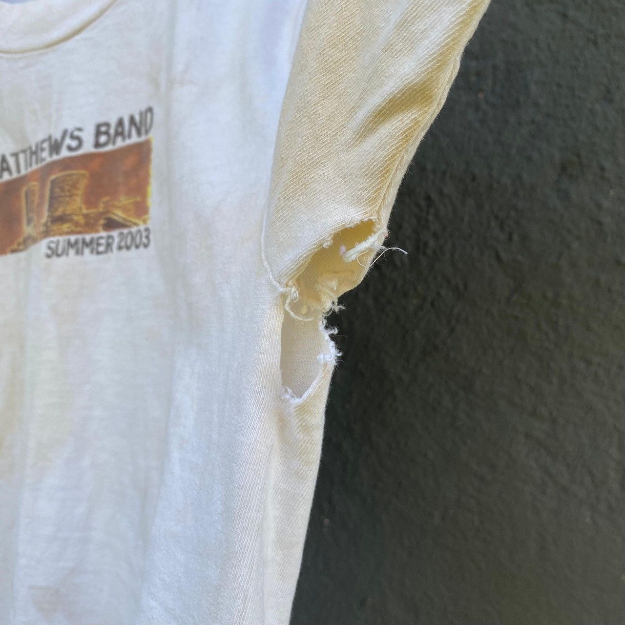Band Tees Thrashed Vintage Y2k Dave Matthews Band Tee Size US S / EU 44-46 / 1 - 5 Thumbnail