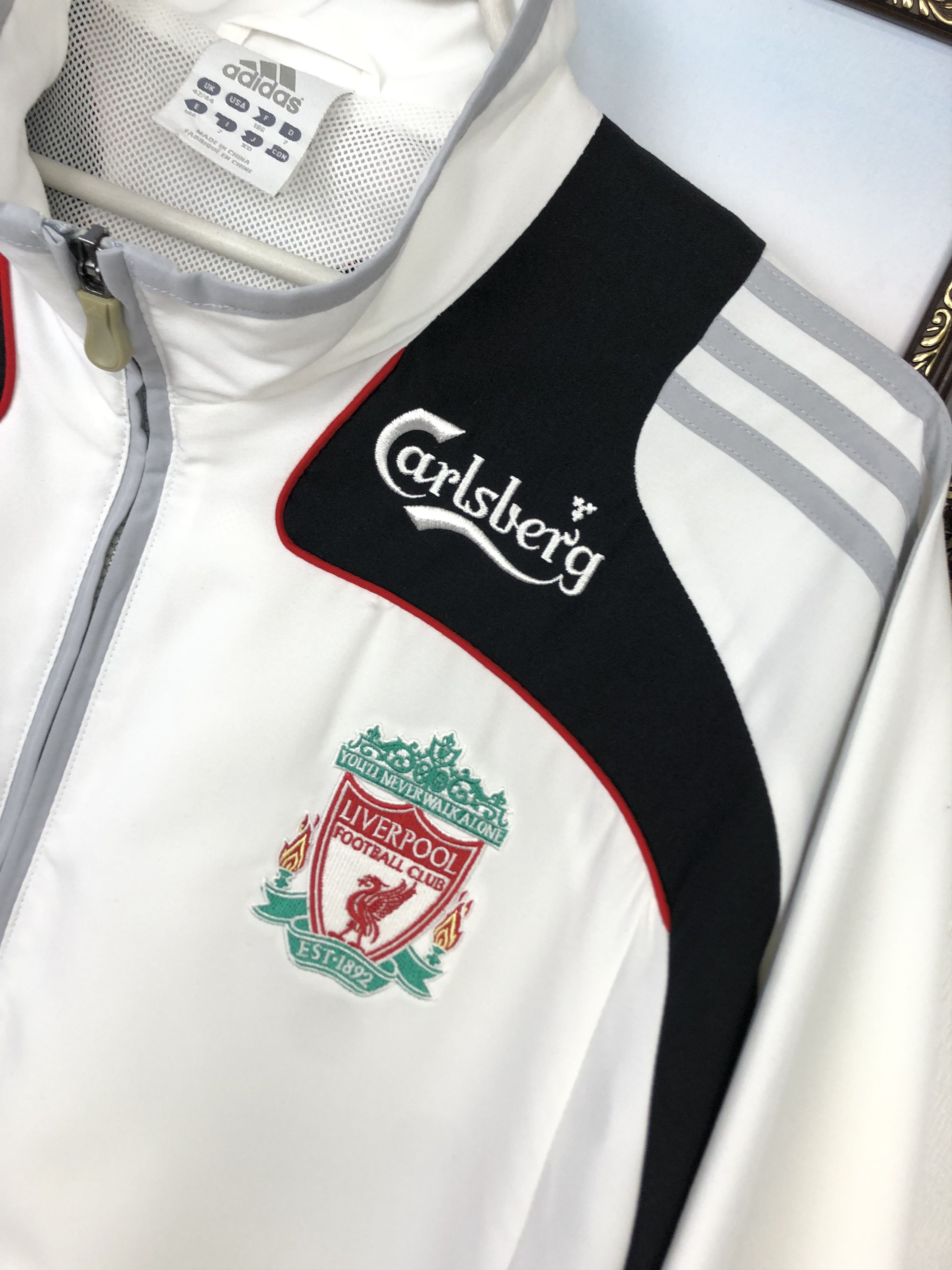 Adidas Vintage Adidas Liverpool Football Jacket Soccer YNWA Size US L / EU 52-54 / 3 - 3 Thumbnail