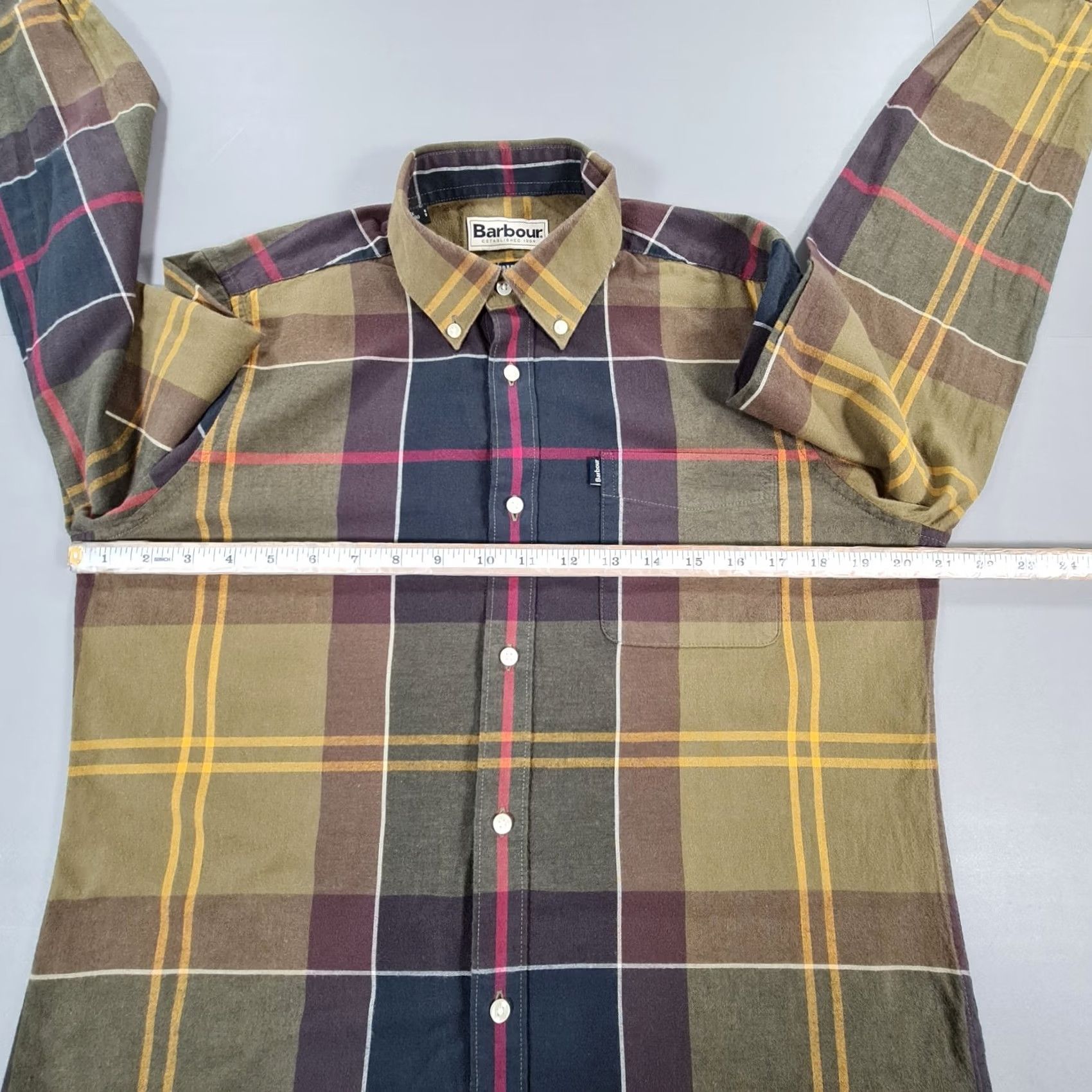 Barbour Barbour Mens Shirt Green Endsleigh Tartan Plaid Cotton Country Shirt Small Casual Mens Regular Long Sleeve Button-Up Chest Pocket Size US S / EU 44-46 / 1 - 6 Thumbnail