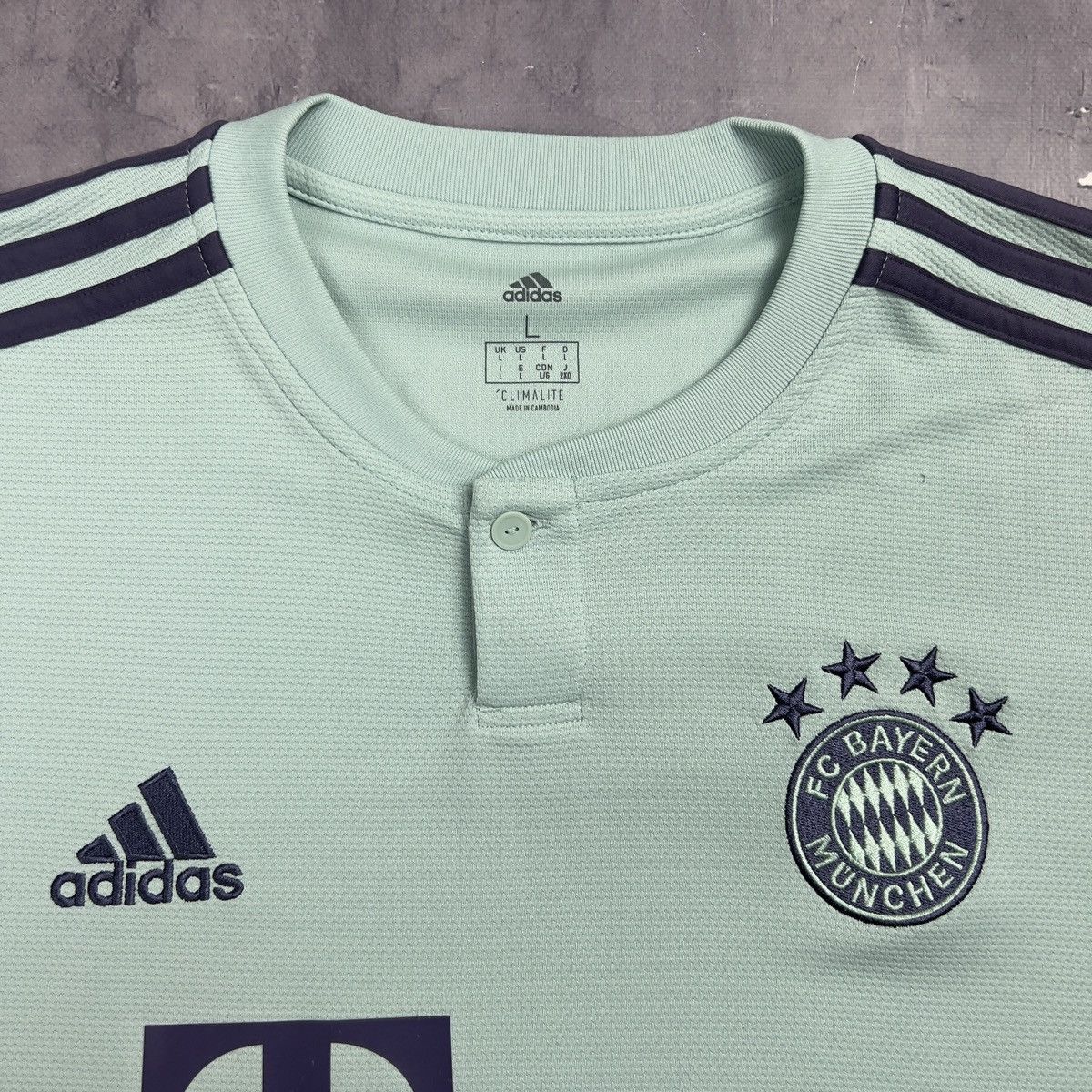Other Rare! Adidas Fc Bayern Munchen Soccer Jersey Shirt Away Size US L / EU 52-54 / 3 - 7 Thumbnail