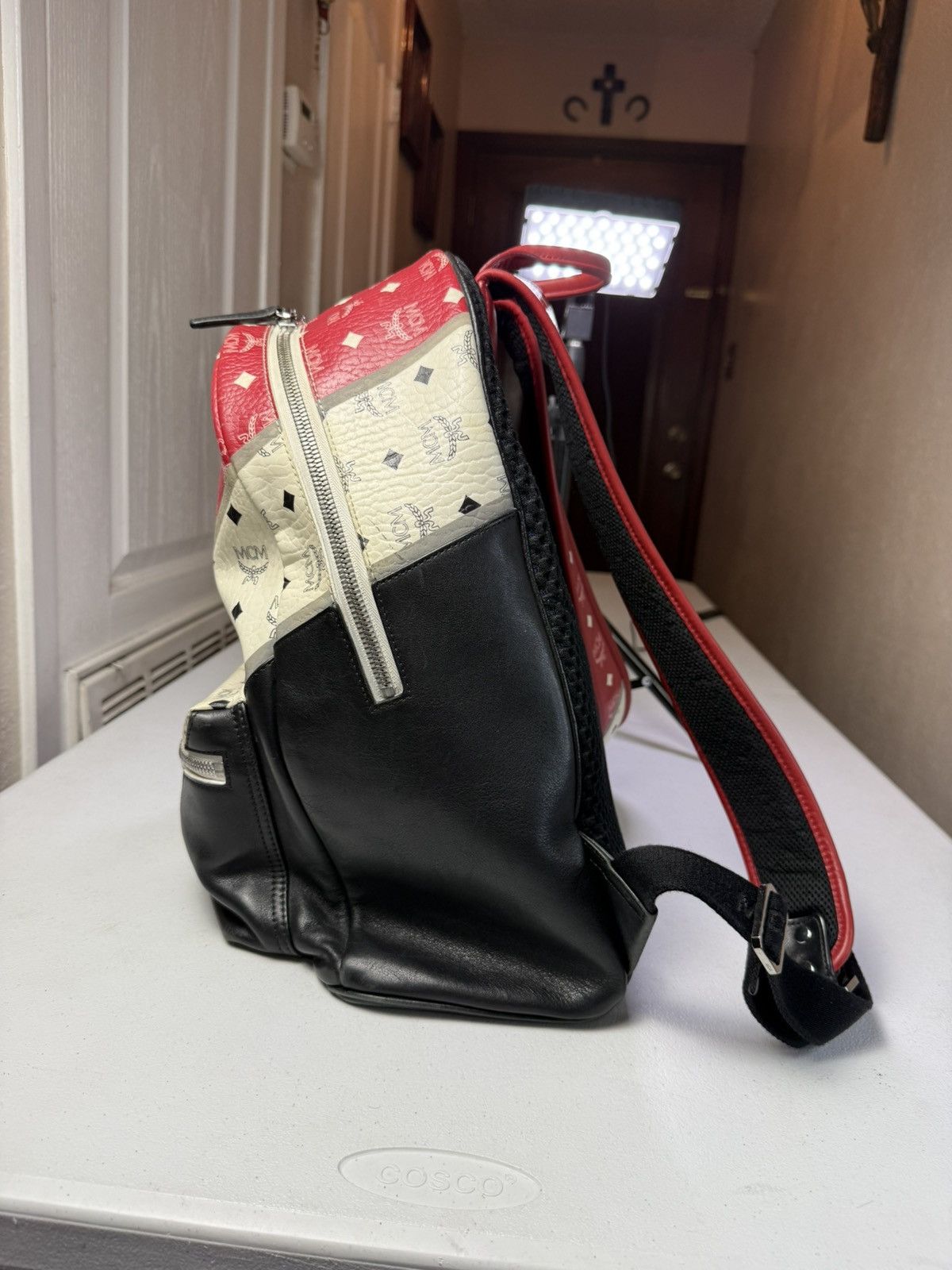 MCM MCM, a 'Logo print' backpack. Lot Size ONE SIZE - 4 Thumbnail