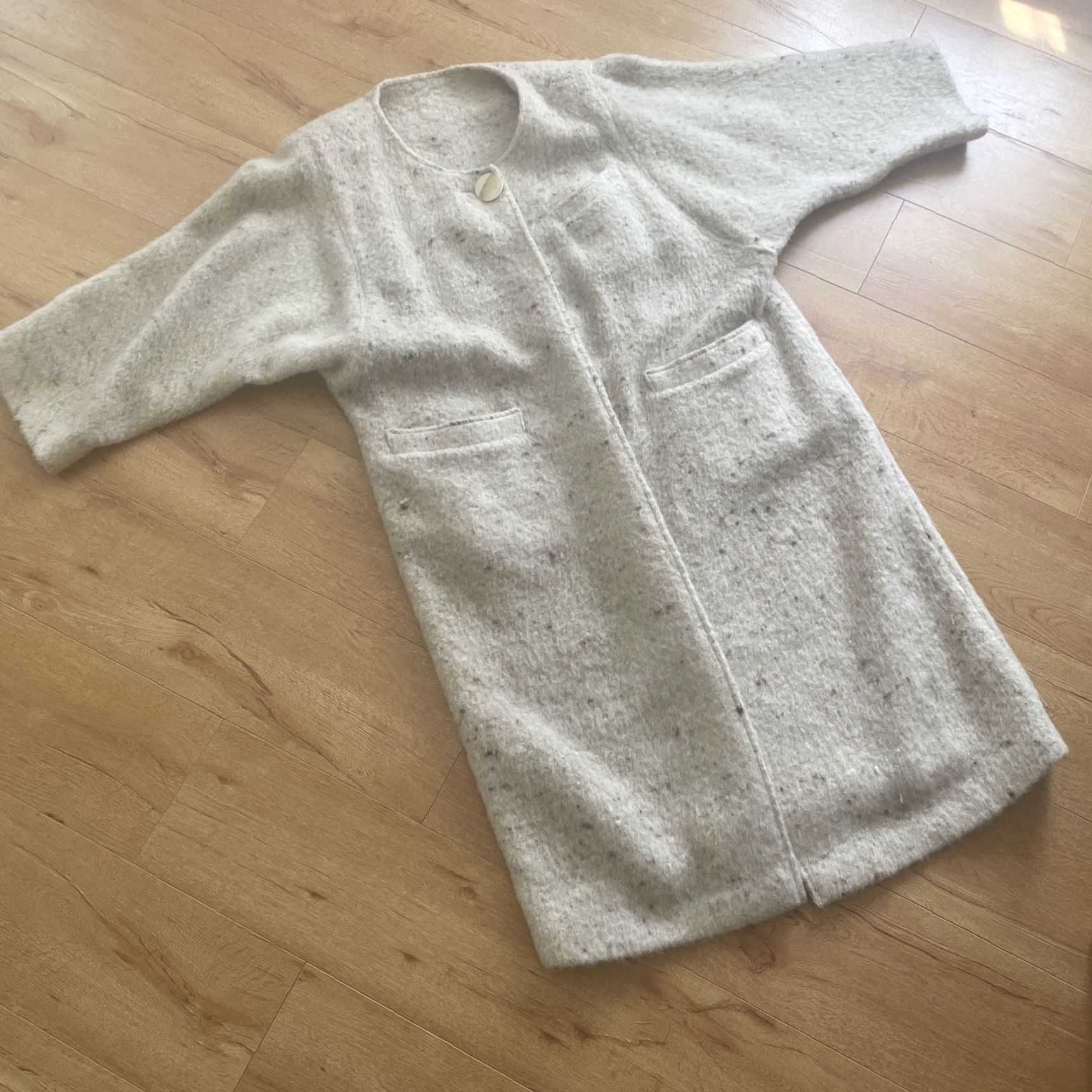 Vintage VINTAGE Bespoke Overcoat Womens Beige Wool Blend Duster Long Large Oversized Button Pockets 70s Bohemian Classic Designer Coat Women Size L / US 10 / IT 46 - 2 Thumbnail