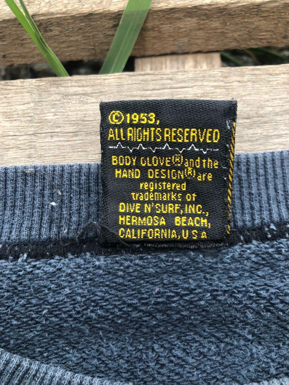 Body Glove Vintage 90s Body Glove Sweatshirt Faded Size US M / EU 48-50 / 2 - 4 Thumbnail