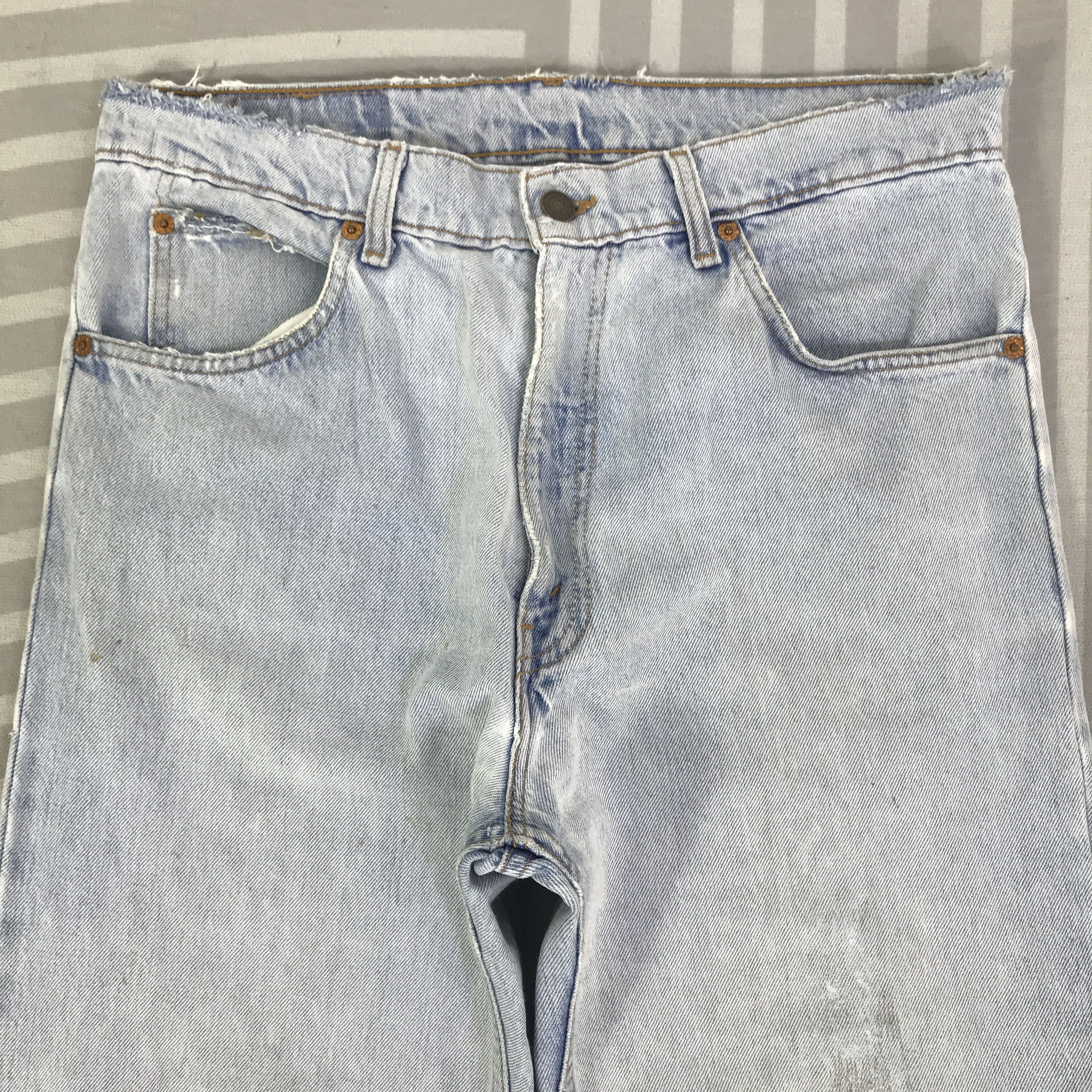 Levi's Vintage Clothing Vintage Levis light Wash Denim Jeans Pants K130B22 Size US 32 / EU 48 - 2 Thumbnail