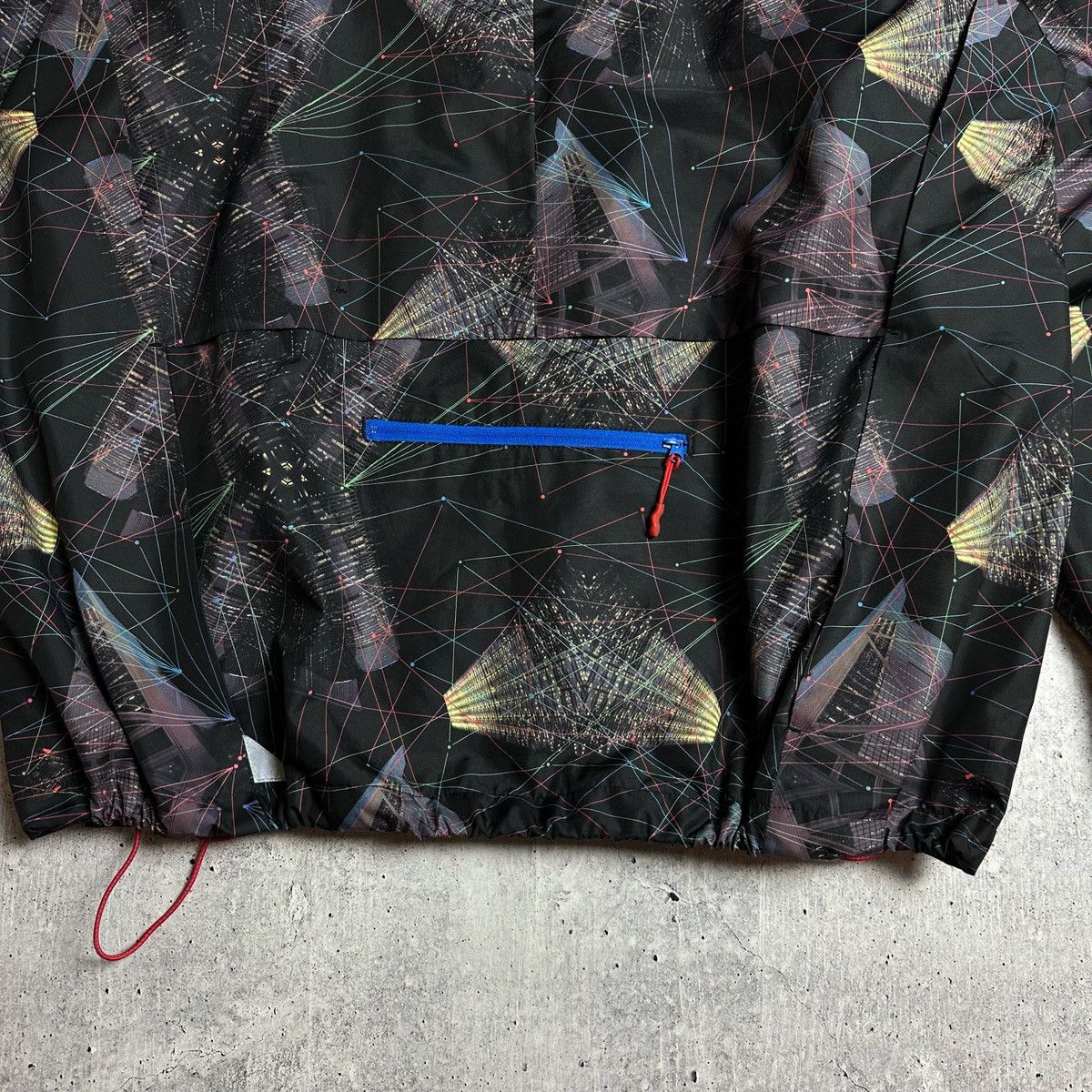Nike × Vintage Vintage Nike Tn ACG Over Full Print Size XL Light Jacket Size US XL / EU 56 / 4 - 13 Thumbnail