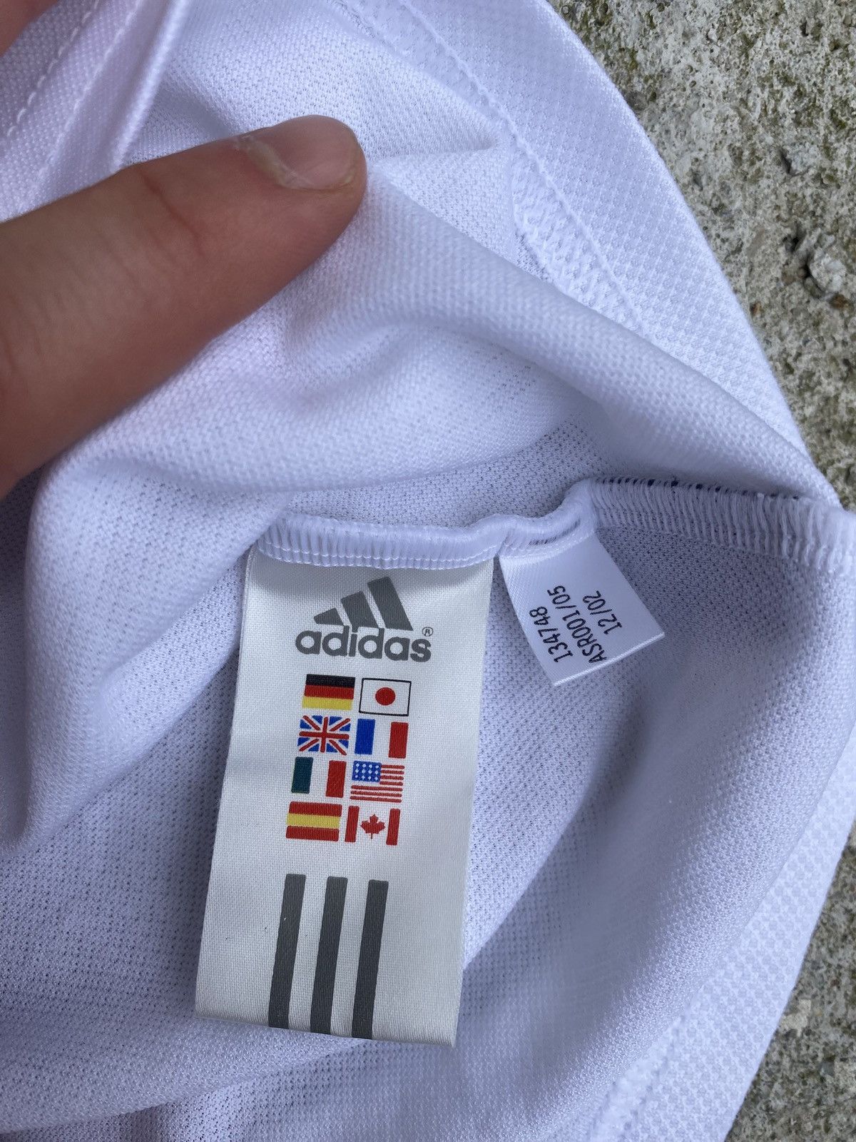 Adidas VINTAGE ADIDAS REAL MADRID CHANPIONS LEAGUE 2002/2003 Size US XL / EU 56 / 4 - 6 Thumbnail