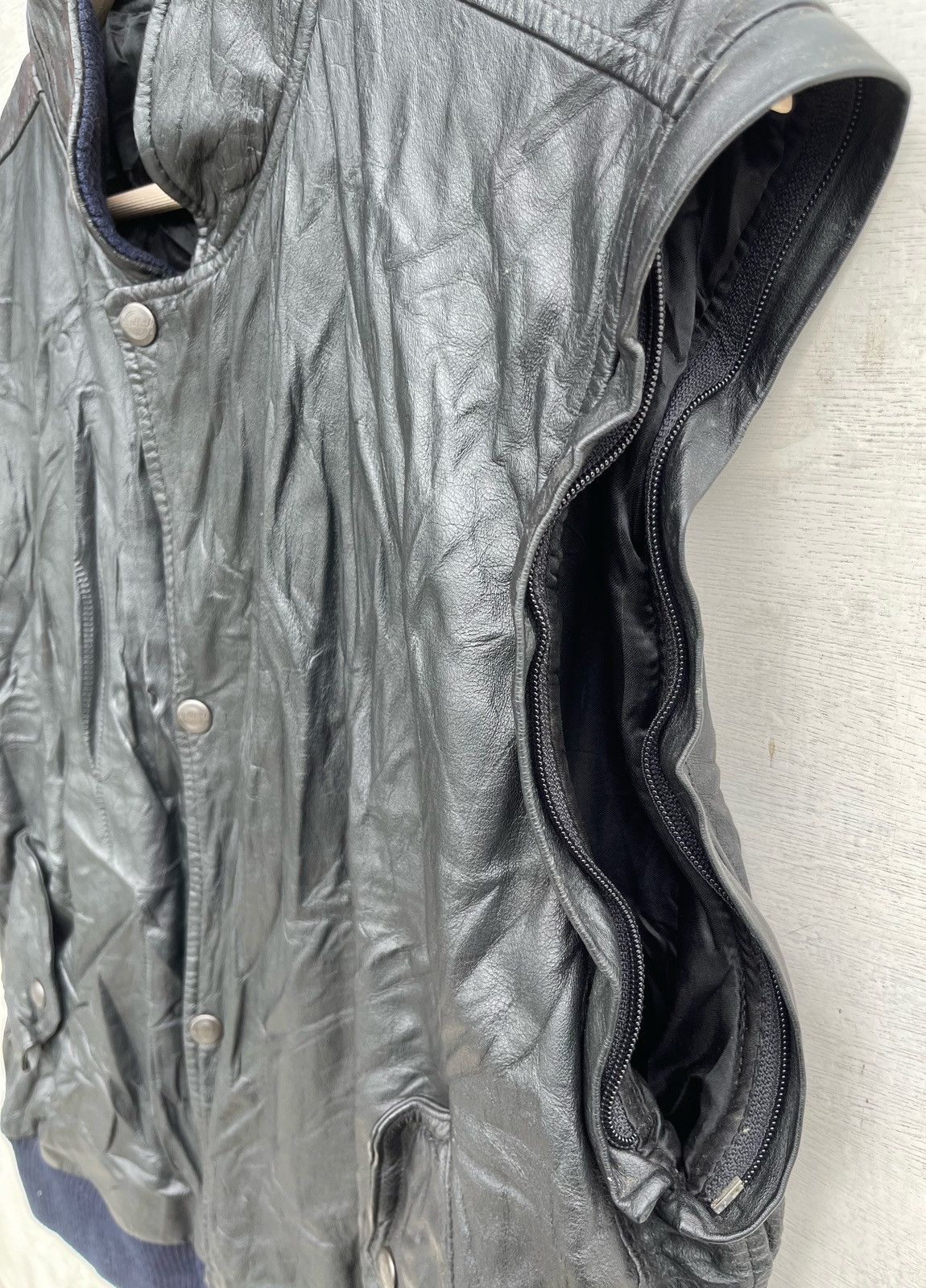Hard Rock Cafe × Vintage Vintage HARD ROCK CAFE ORLANDO Genuine Leather Jacket Size US M / EU 48-50 / 2 - 8 Thumbnail