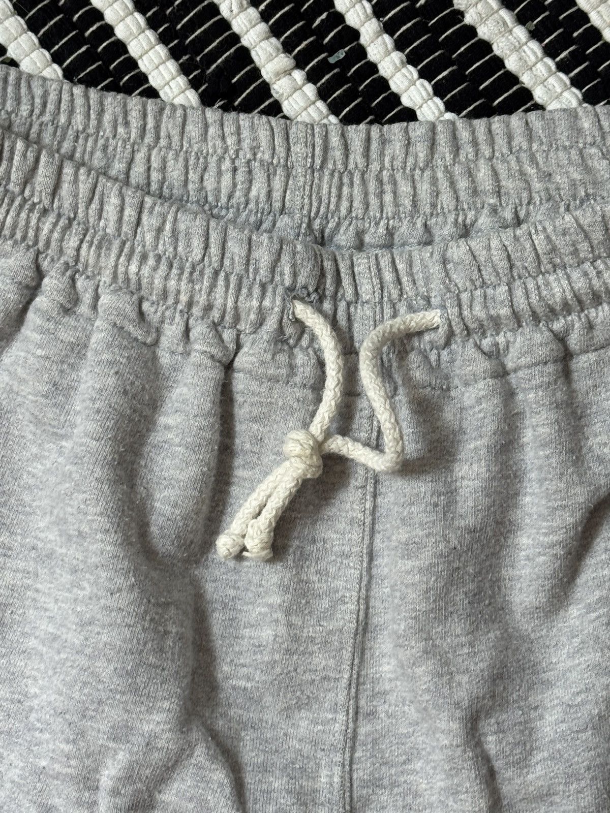 Diesel VINTAGE DIESEL 2000s BASIC GREY SHORTS Size 30" / US 8 / IT 44 - 4 Thumbnail