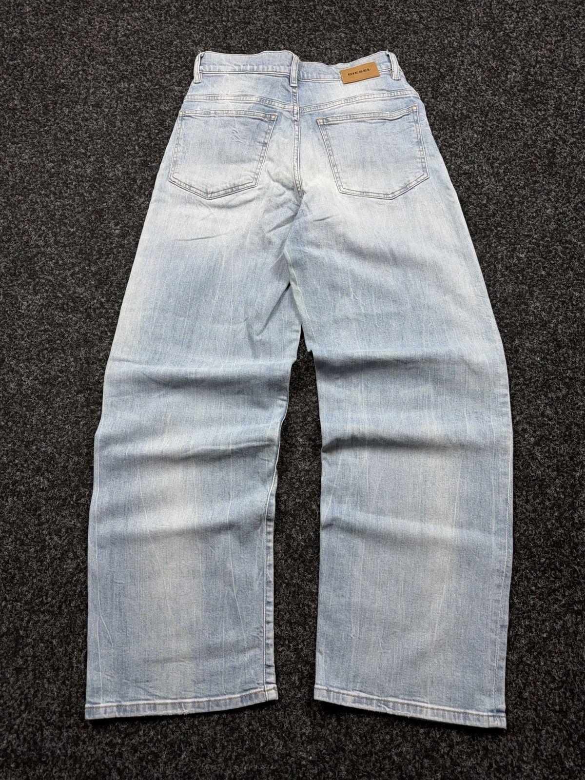 Diesel Luxury 00s Diesel Industry Widee Light Wash Y2K Denim Jeans Size 26" / US 2 / IT 38 - 11 Thumbnail