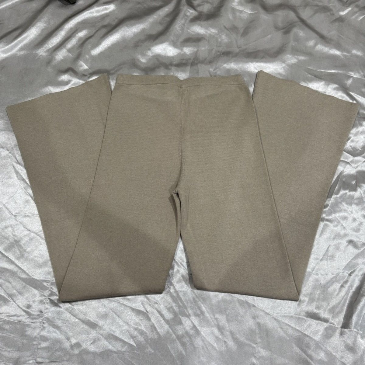 Other Meshki Rosetta Flare Knit Pants Taupe Size 28" / US 6 / IT 42 - 5 Thumbnail