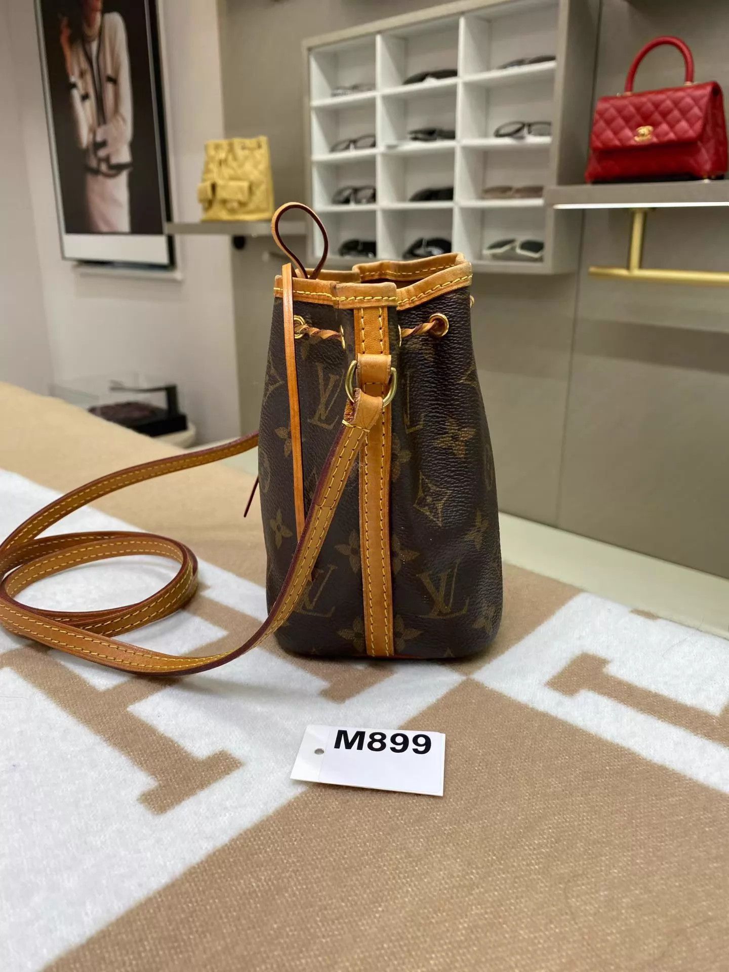 Louis Vuitton LV Nano Monogram BucketBag 12.5x9x15 Good M899 Size ONE SIZE - 6 Thumbnail