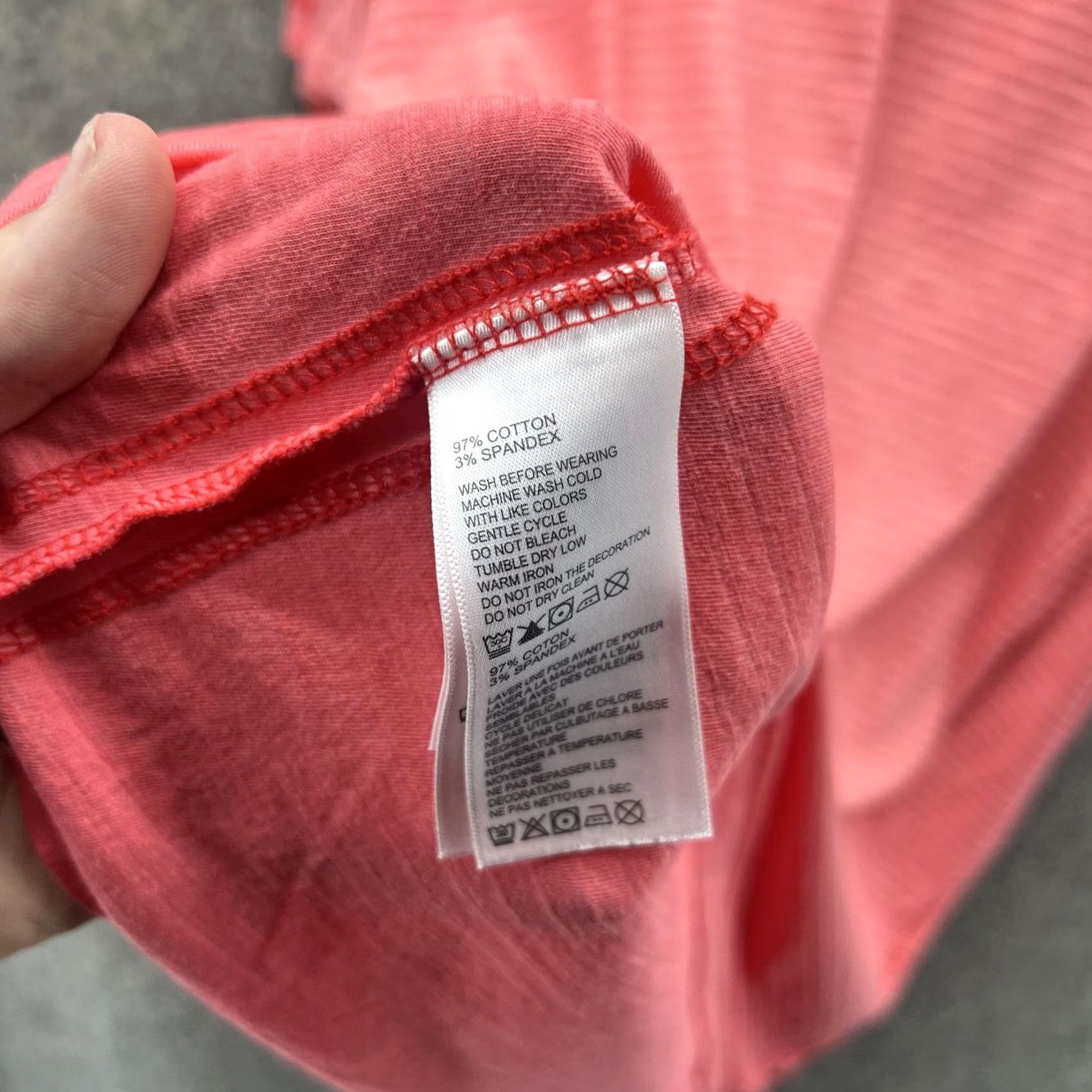 Tommy Bahama Tommy Bahama Shirt Mens Large Red Striped V Neck Tee Tagless Stretch Soft Shirt Mens L Red Striped V-Neck Tee Tagless Stretch Soft Size US L / EU 52-54 / 3 - 3 Thumbnail