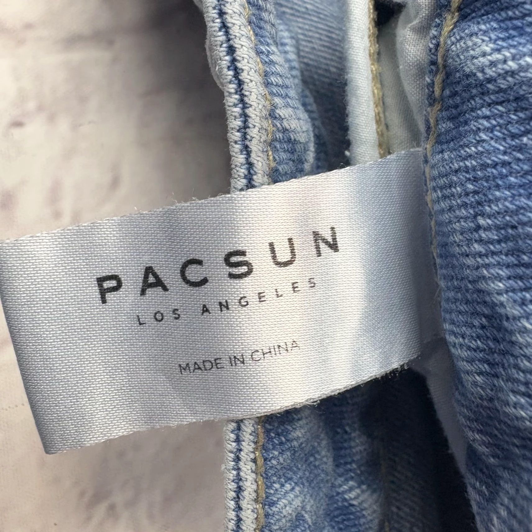 Pacsun VINTAGE? No, actually not vintage. PacSun Jeans Womens 25 Blue Mom Jean Distressed Ripped High Rise 26x26 Size 42" / US 20 - 7 Thumbnail