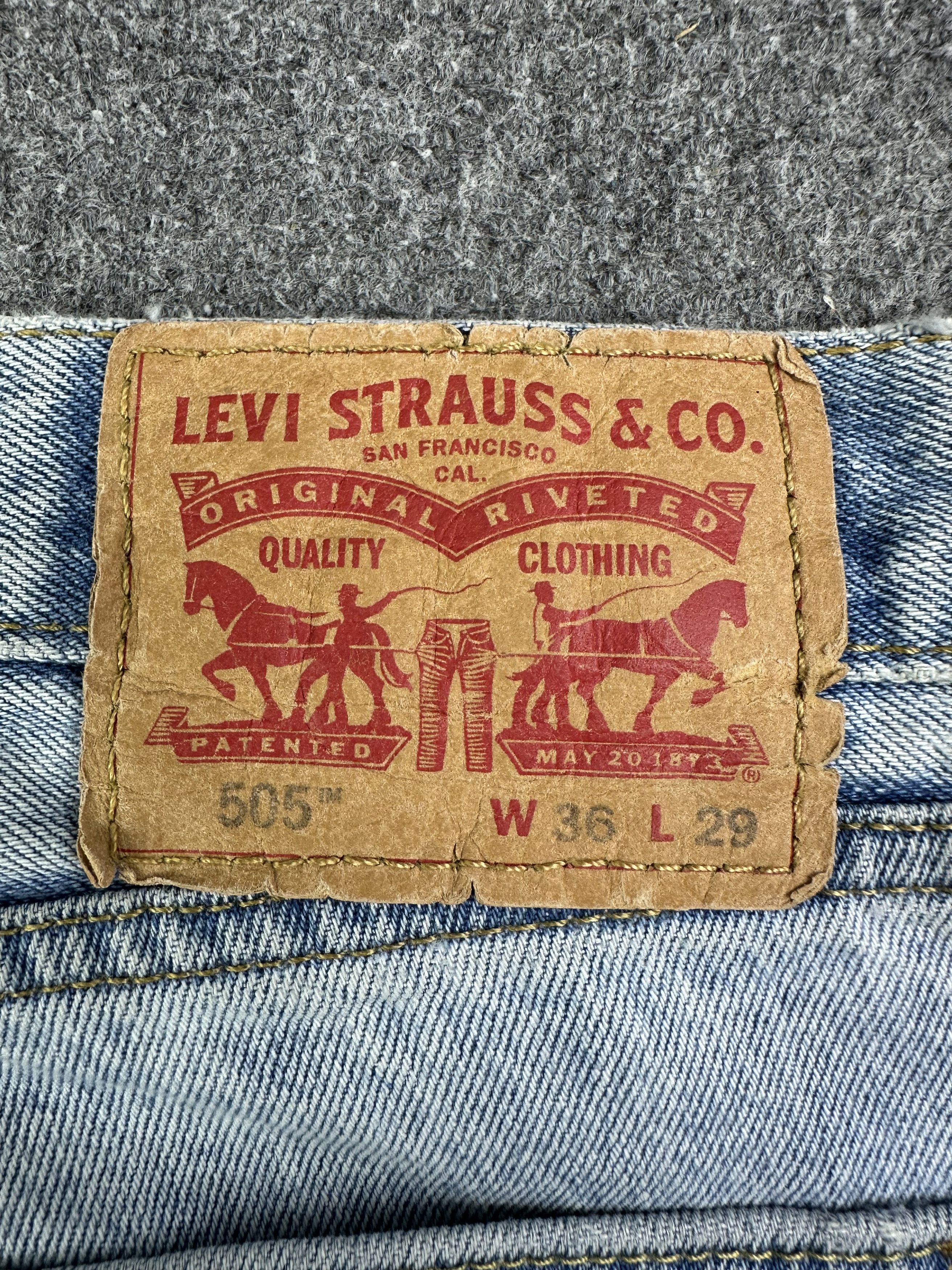 Levi's Vintage Levis 505 Faded Blue Jeans S0049 Size US 37 - 6 Thumbnail