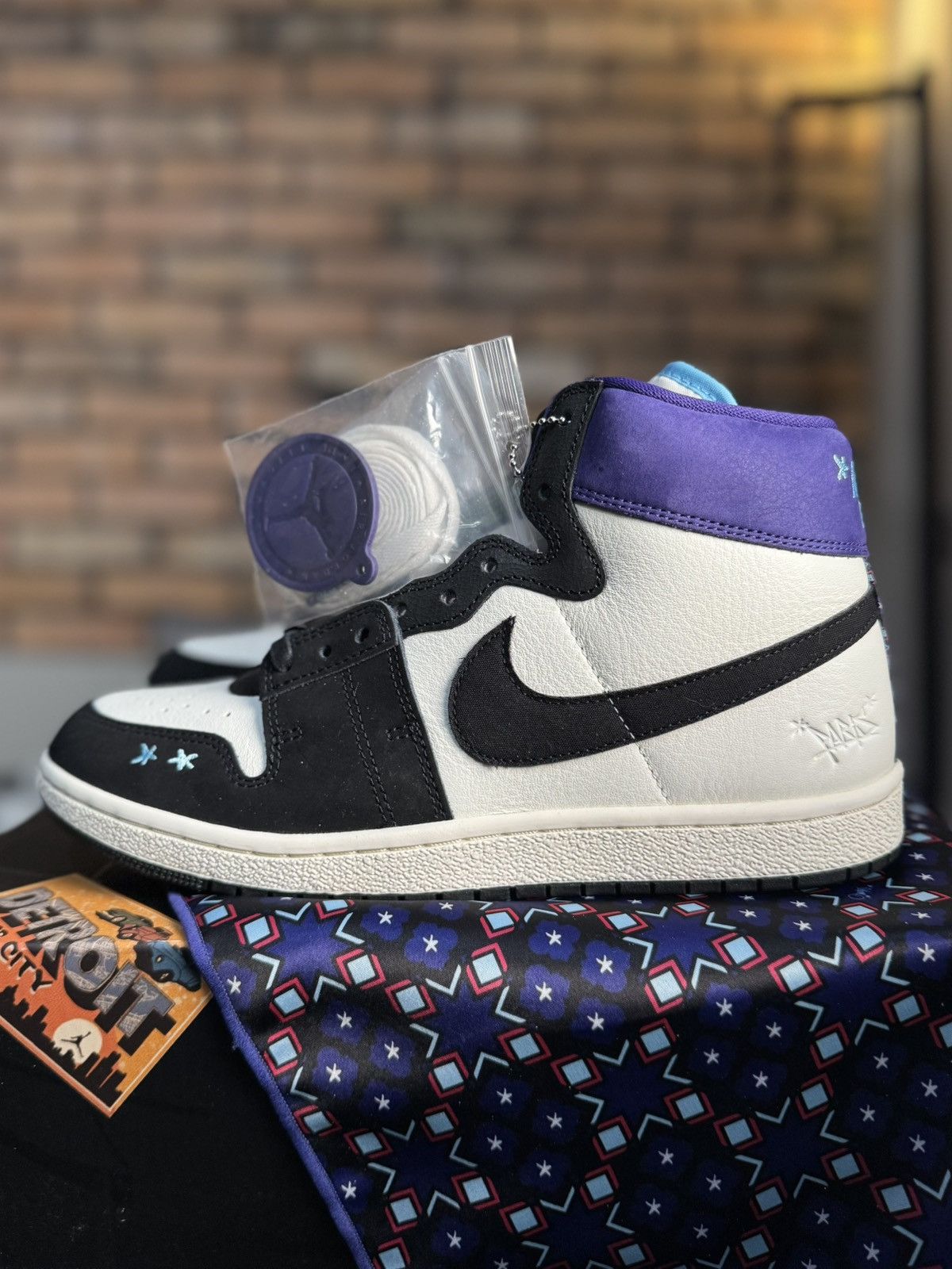 Nike FW23 PARIS OPIUM X JORDAN AIR SHIP PE SP NIKE TERMINATOR Size US 9 / EU 42 - 8 Thumbnail
