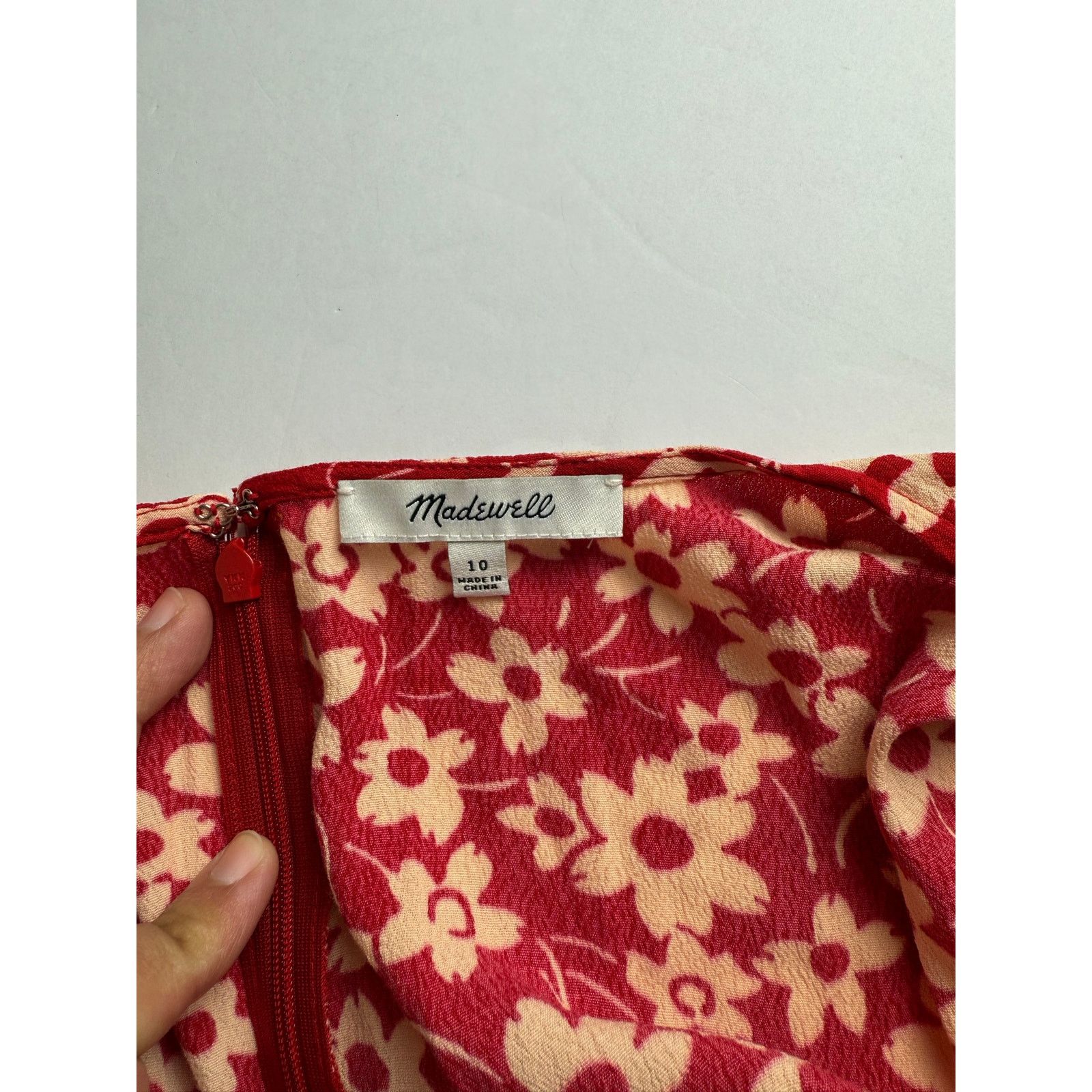 Madewell Madewell Wrap-Front Romper in Mini Daisy - Size 10 Size 32" / US 10 / IT 46 - 8 Thumbnail