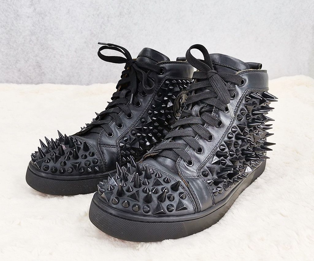 Christian louboutin spike shoes online