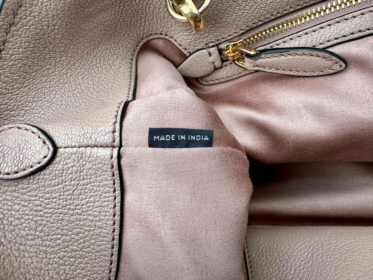 Miu Miu Authentic Miu Miu Vitello Phenix Top Handle Bag Size ONE SIZE - 10 Thumbnail