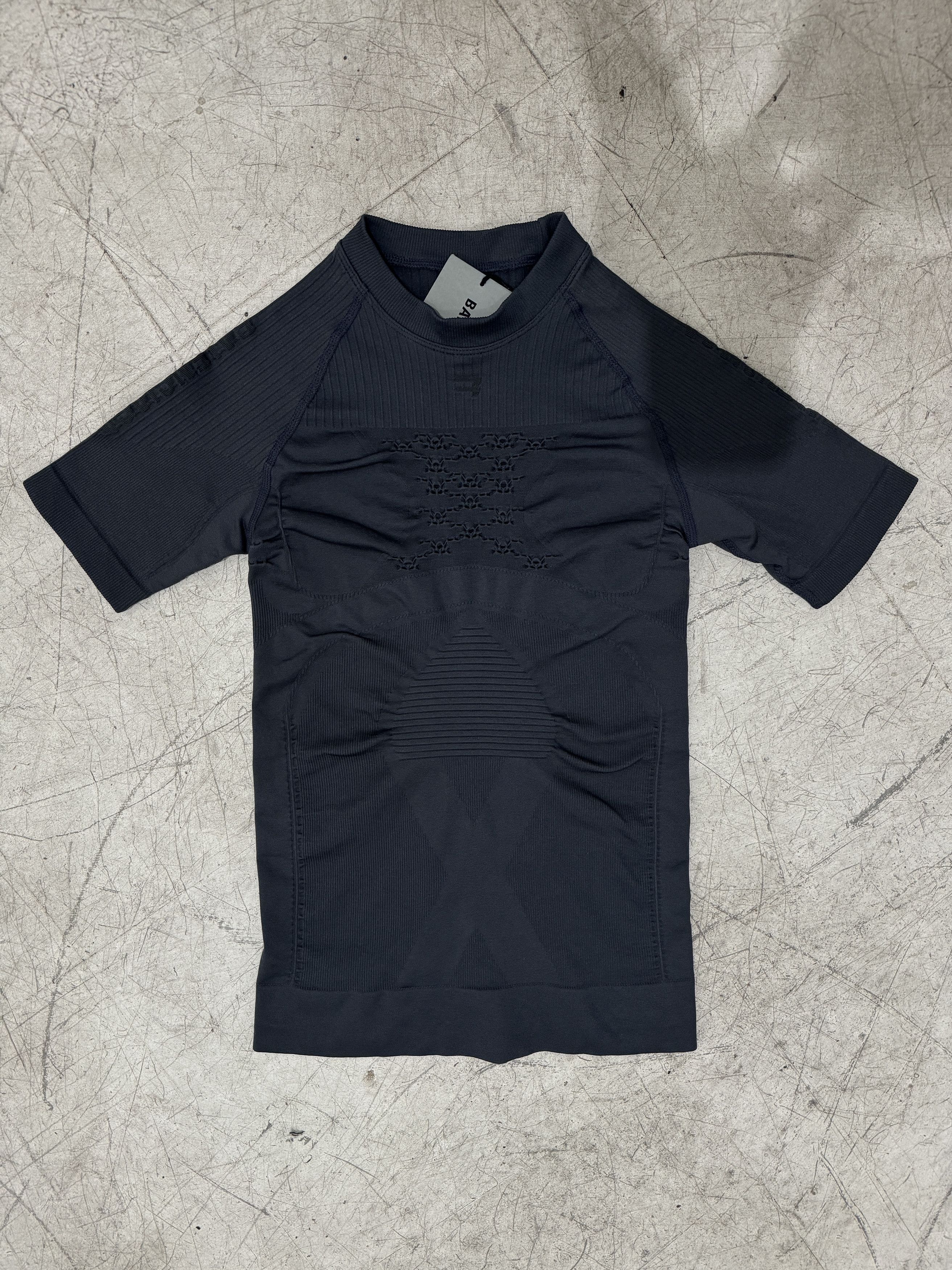 BALENCIAGA X-BIONICブラックショートスリーブ Balenciaga Balenciaga Sporty B X-bionic Tee | Grailed
