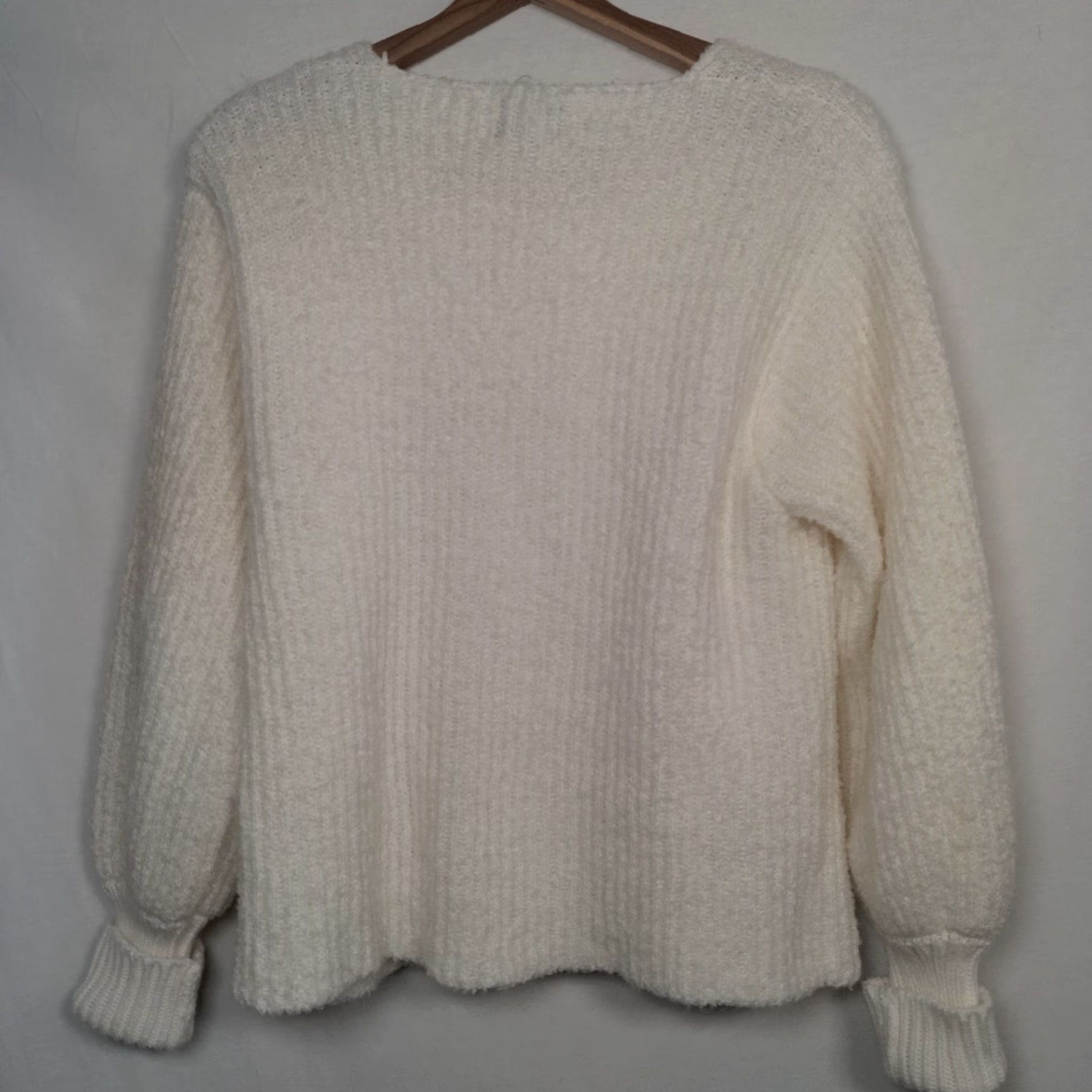Vintage VINTAGE Mallard's Point Wrap Sweater Women Small Ivory Knit Long Sleeve Button Neck Ribbed Cream Fashion Ladies Size S / US 4 / IT 40 - 3 Thumbnail